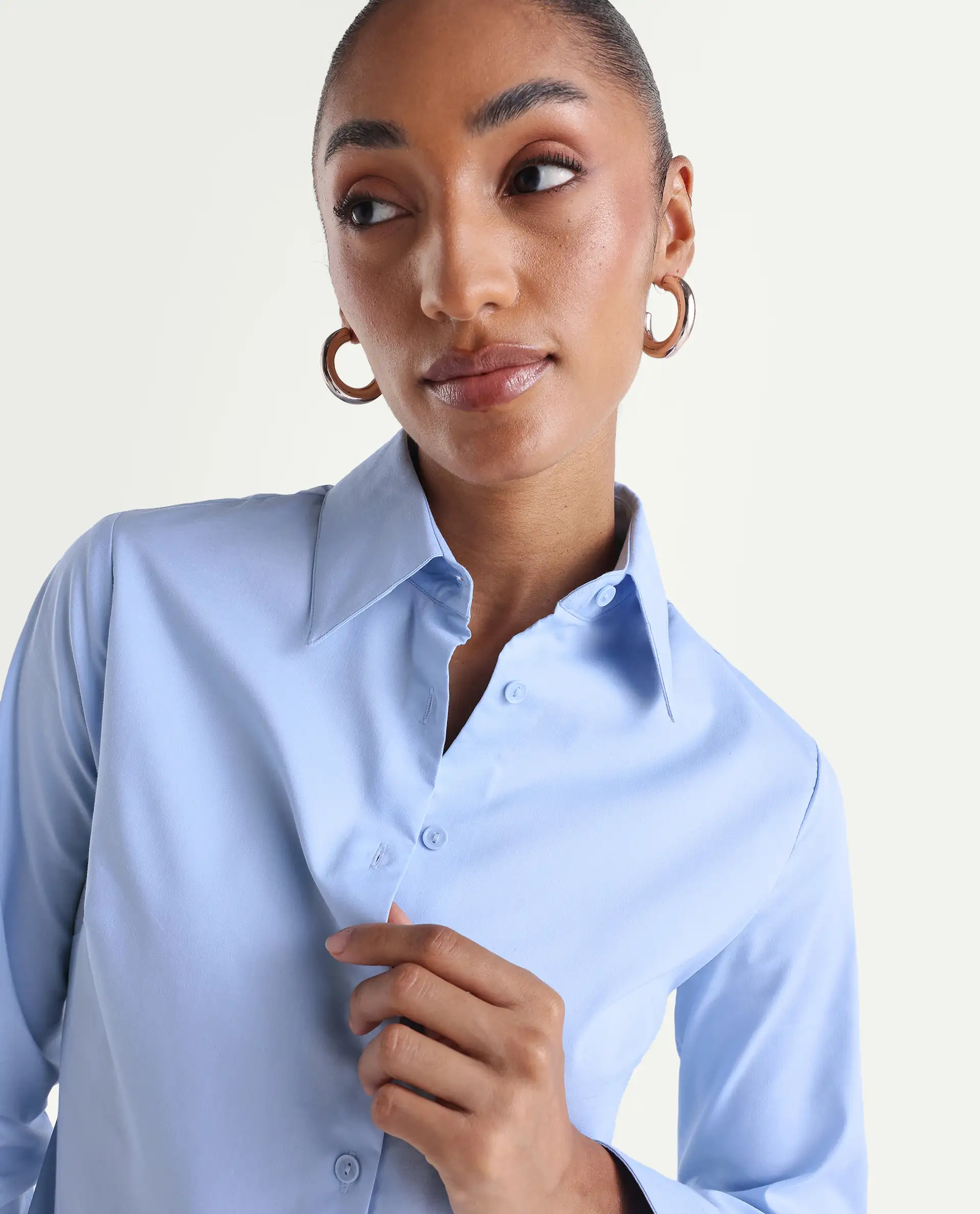 Rareism Women's Maven Light Blue Cotton Blend Spread Collar Fitted Plain Shirt - Image 4