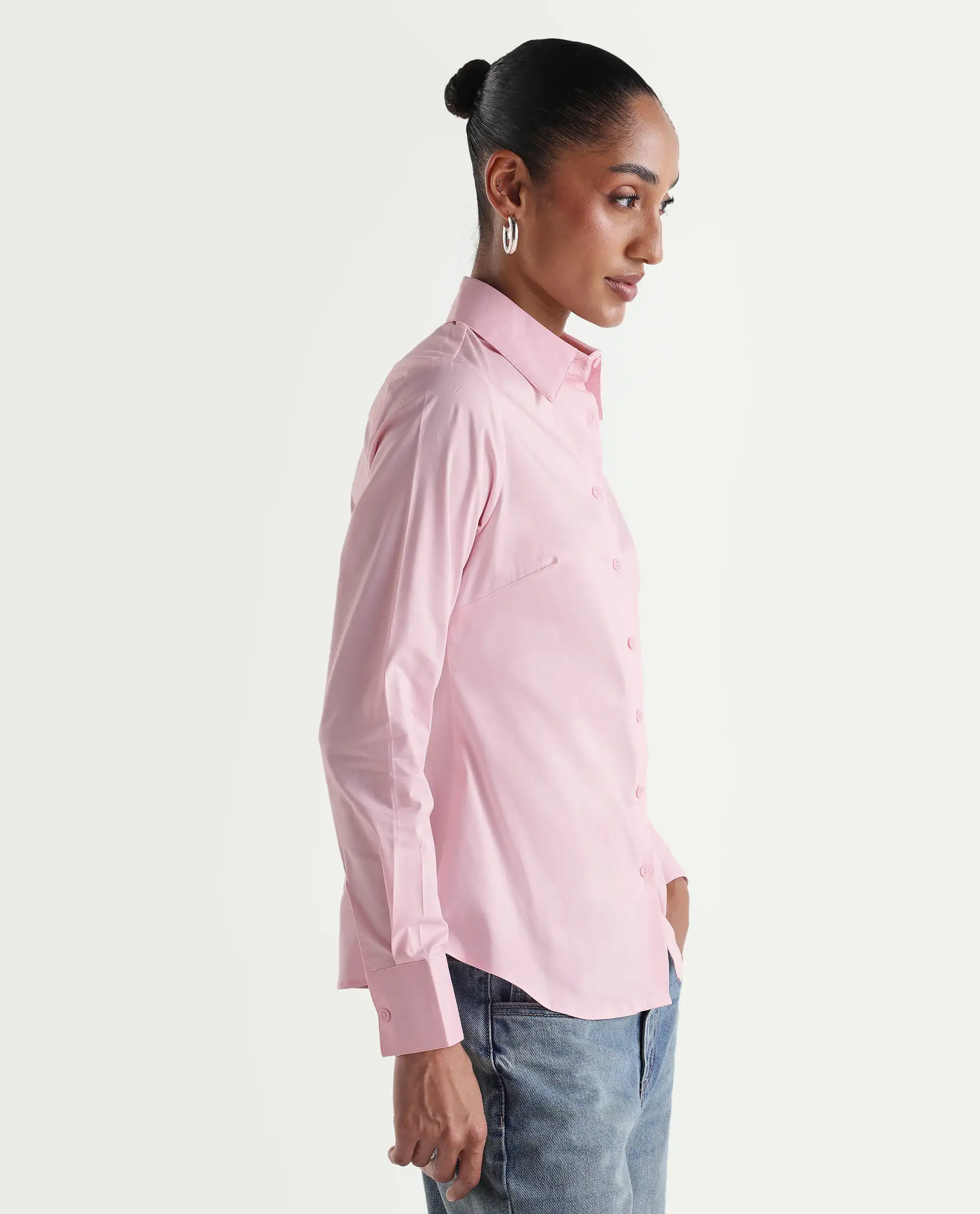 Rareism Women's Maven Pink Cotton Blend Spread Collar Fitted Plain Shirt - Image 6