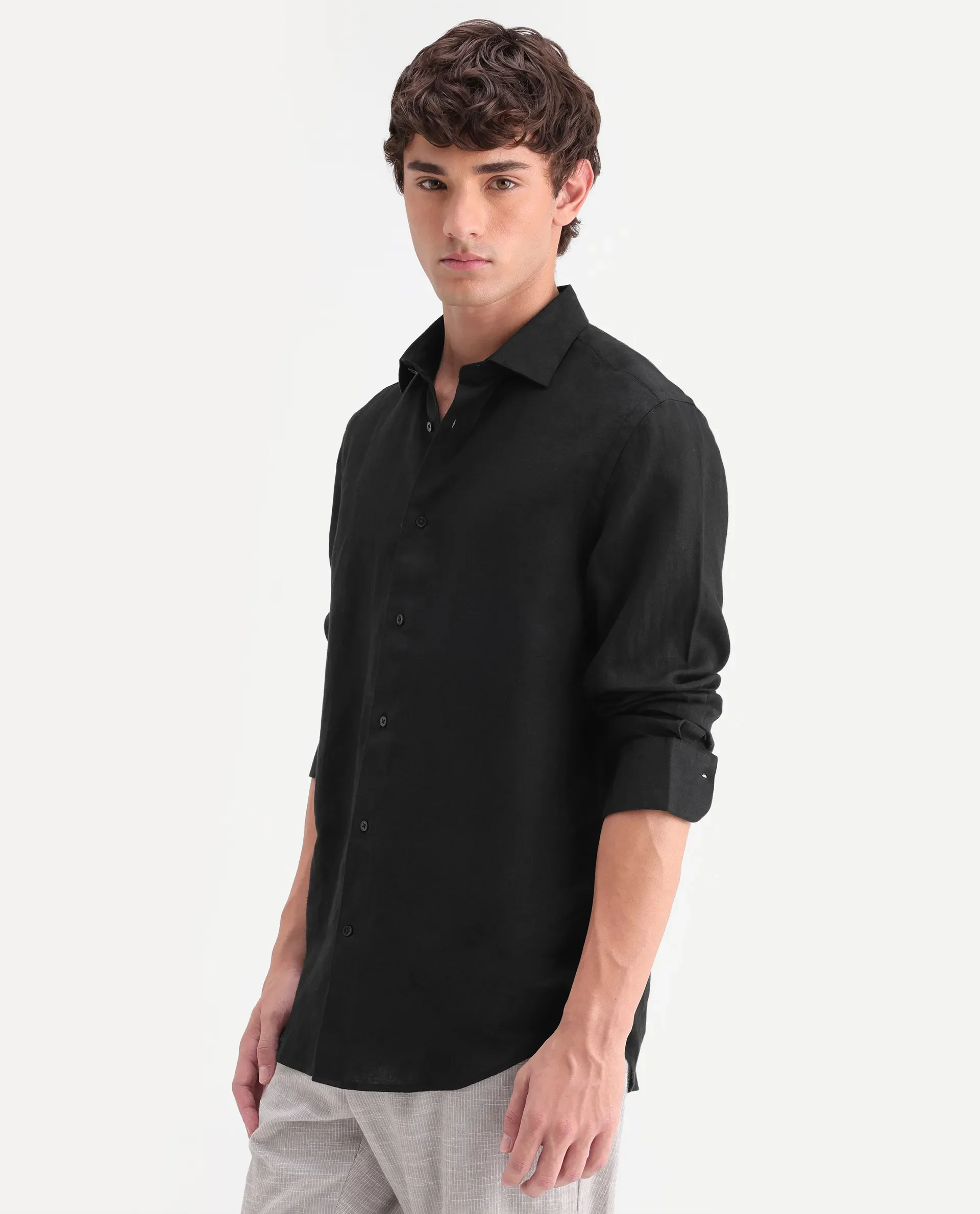 Rare Rabbit Men's Mavi-Aw26 Black 100% Linen Spread Collar Regular Plain Shirt - Image 6