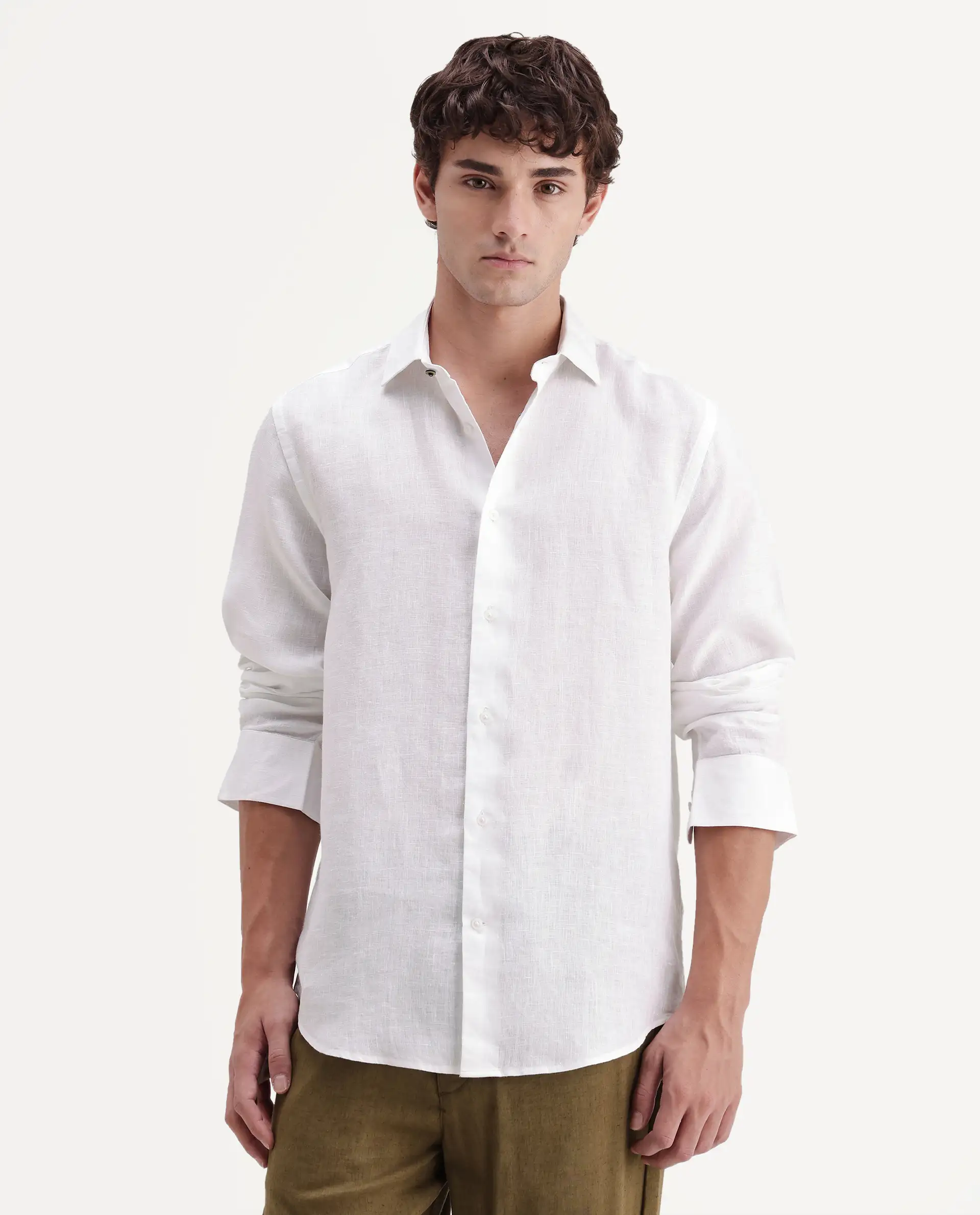 Rare Rabbit Men's Mavi-Aw26 White 100% Linen Spread Collar Regular Plain Shirt - Image 6