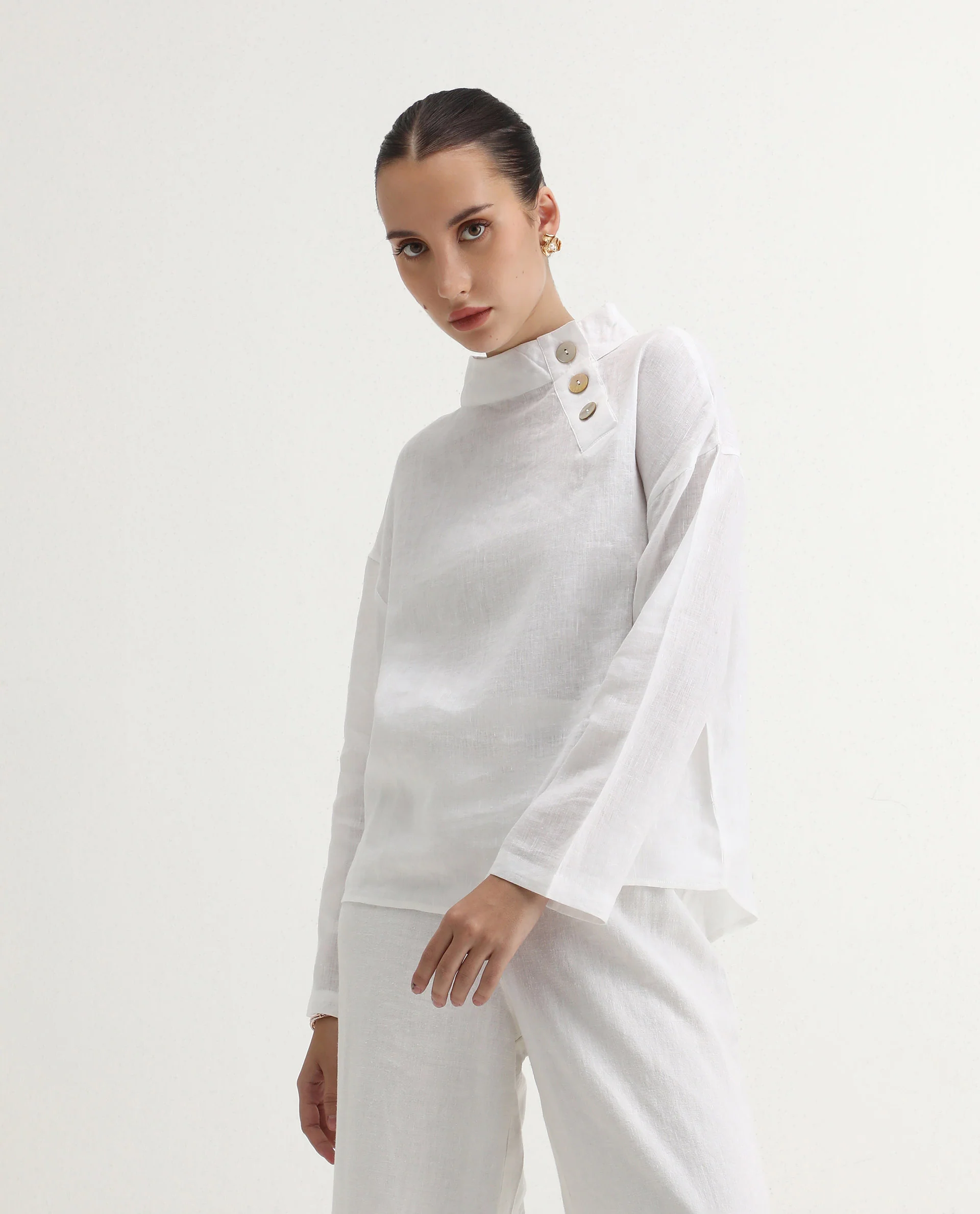 Rareism Women's Mayotte White Linen Mandarin Collar Plain Relaxed Fit Top - Image 6