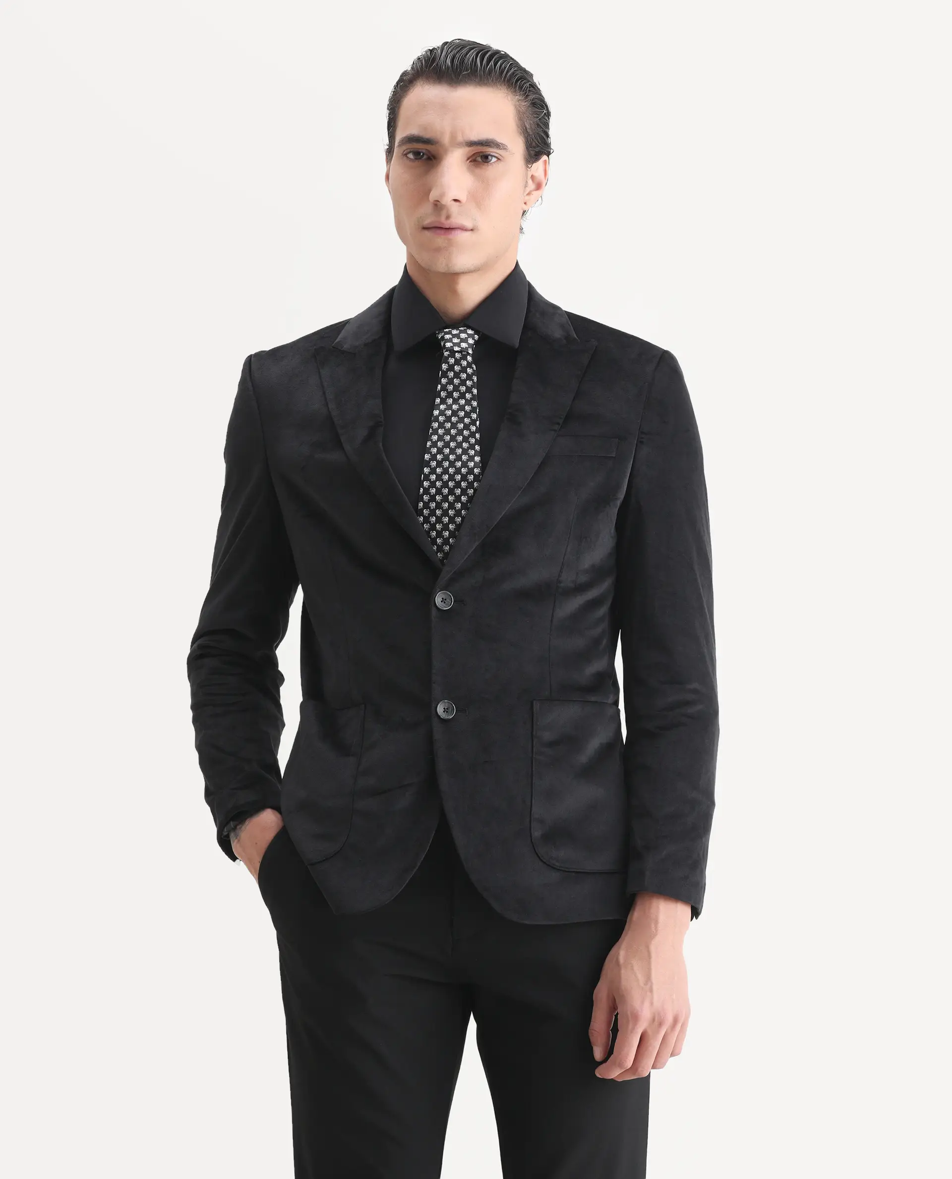 Rare Rabbit Men's Mazey Black Velvet Plain Tailored Fit Full Sleeve Lapel Neck Blazer - Image 3