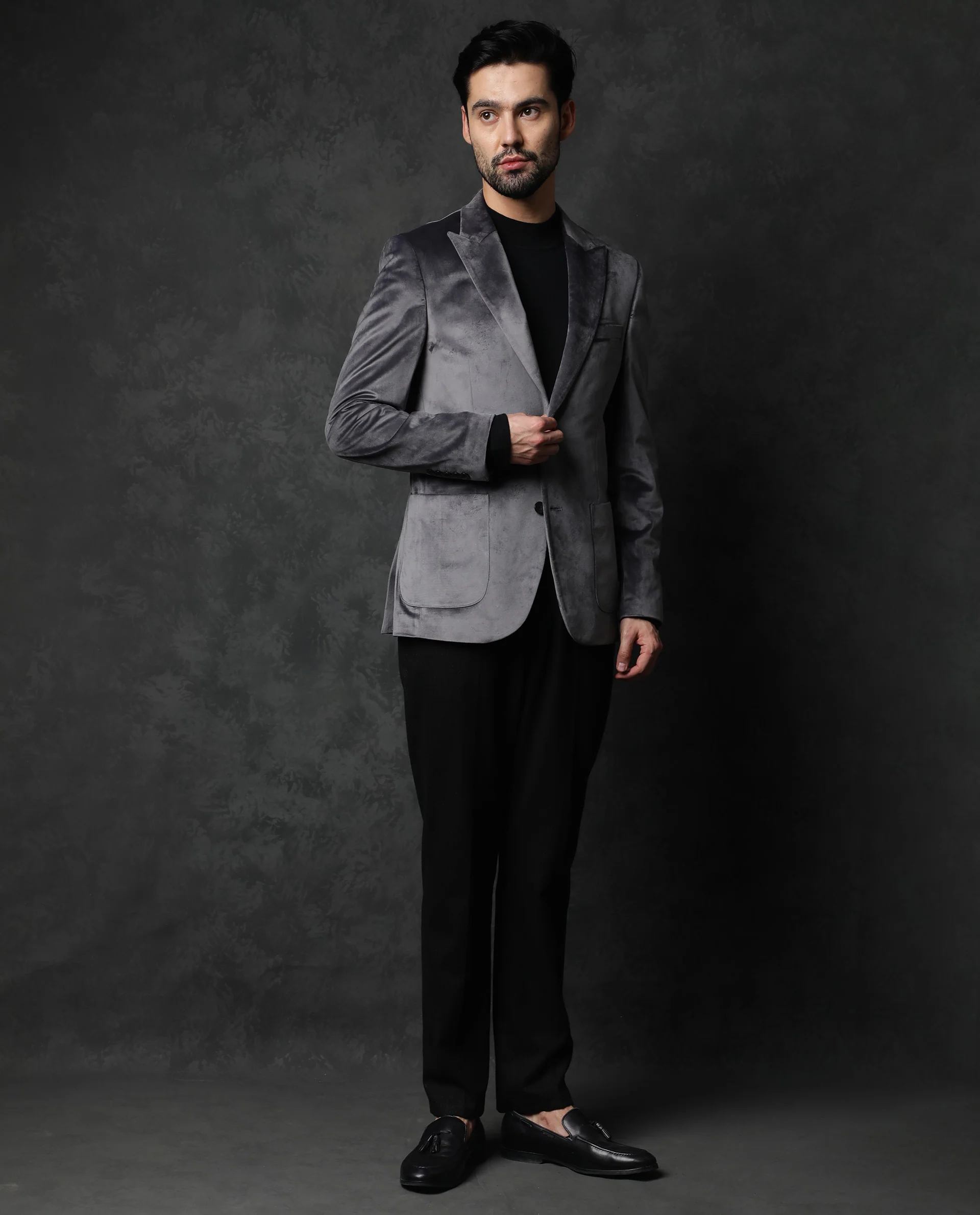 Rare Rabbit Men's Mazey Grey Plain Tailored Fit Full Sleeve Lapel Neck Blazer - Image 2
