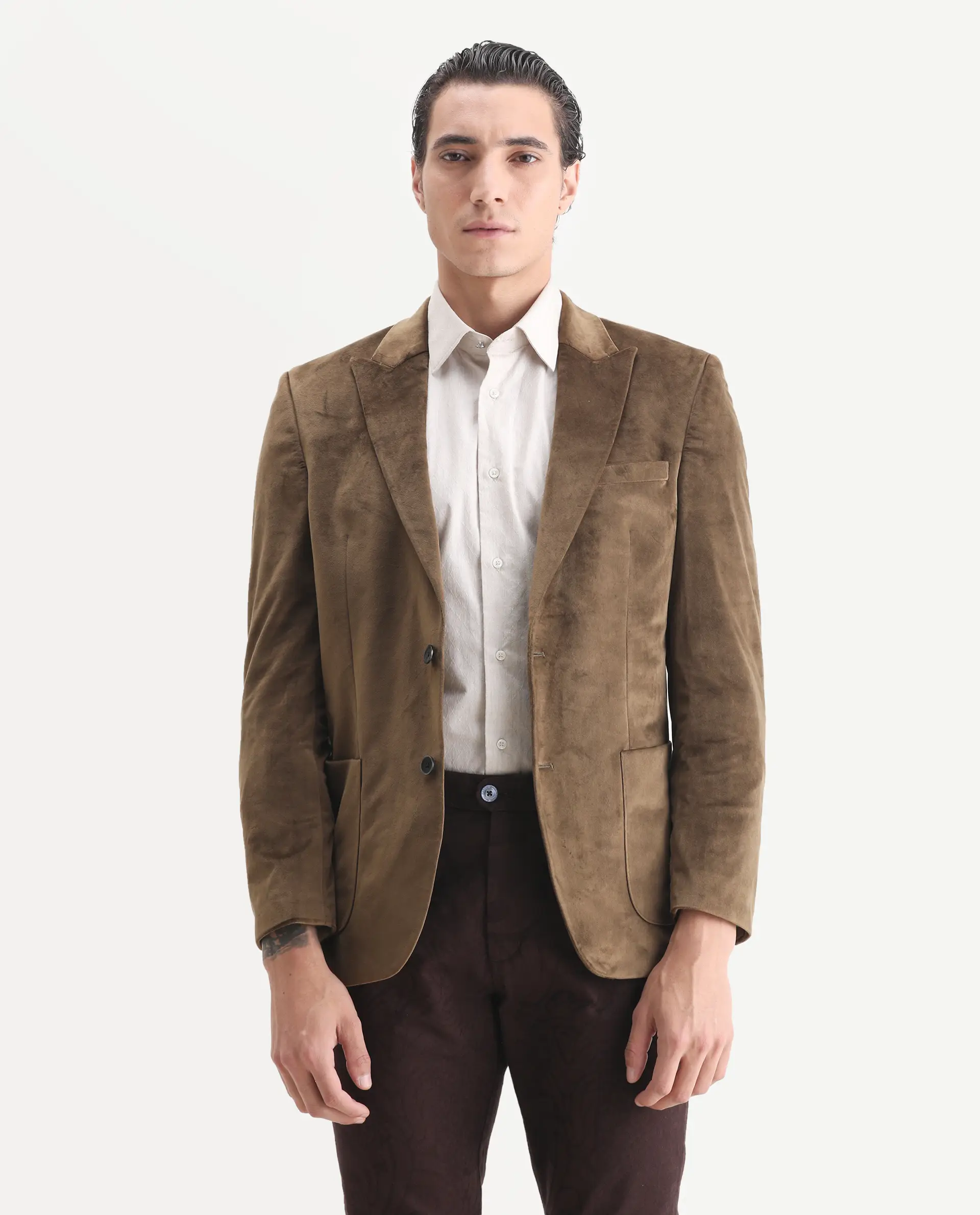 Rare Rabbit Men's Mazey Olive Plain Tailored Fit Full Sleeve Lapel Neck Blazer - Image 6