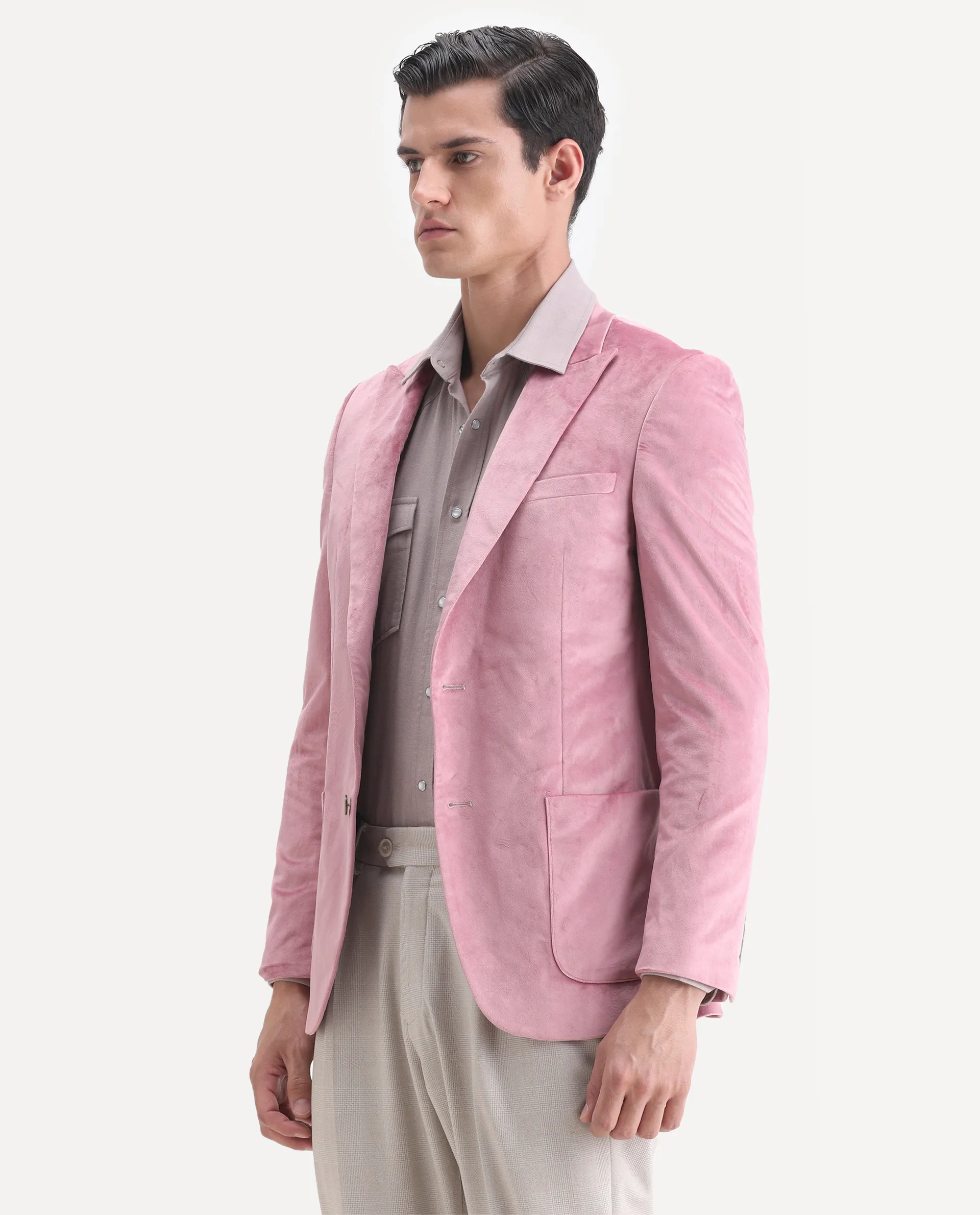 Rare Rabbit Men's Mazey Pink Velvet Plain Tailored Fit Full Sleeve Lapel Neck Blazer - Image 5
