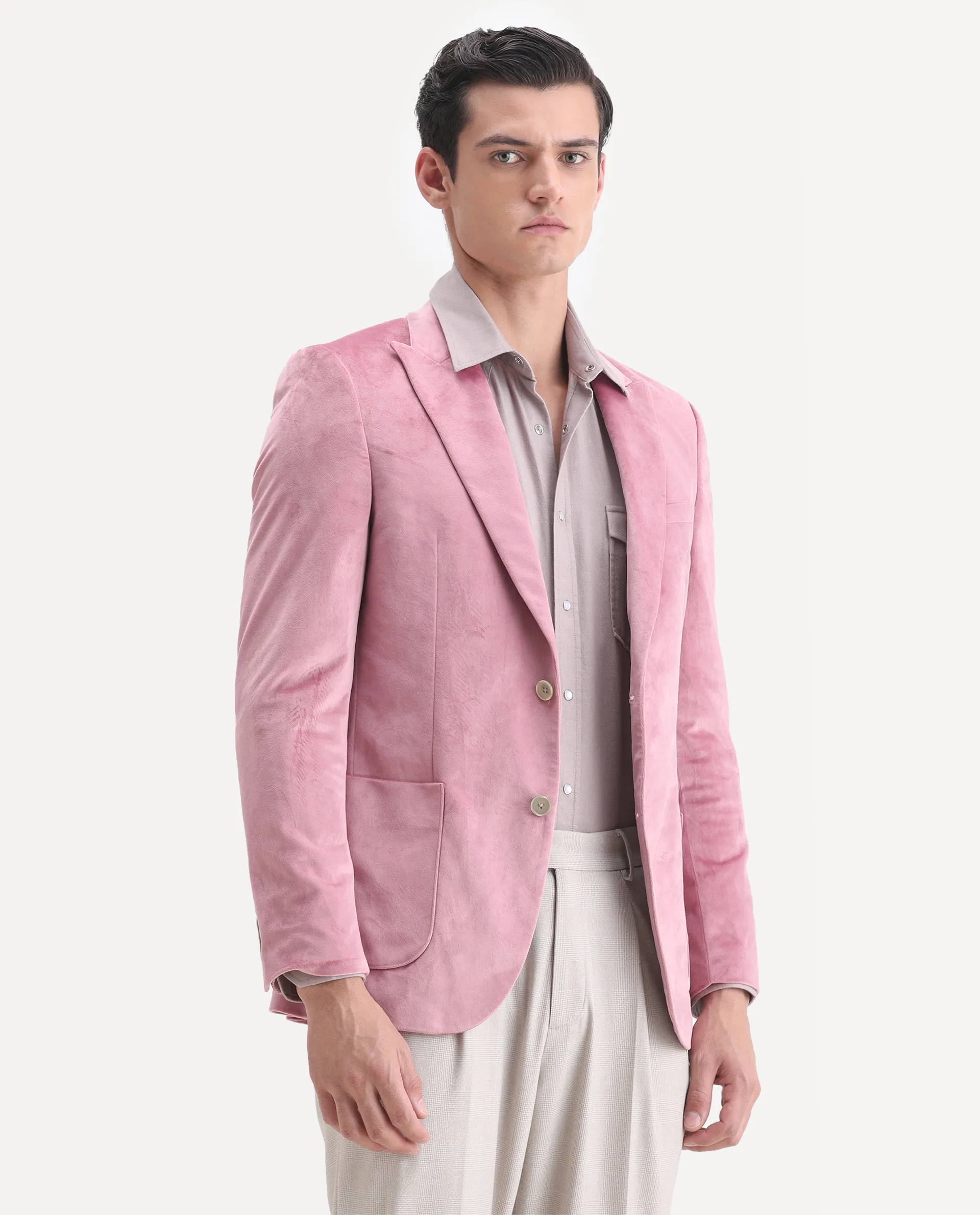 Rare Rabbit Men's Mazey Pink Velvet Plain Tailored Fit Full Sleeve Lapel Neck Blazer - Image 6