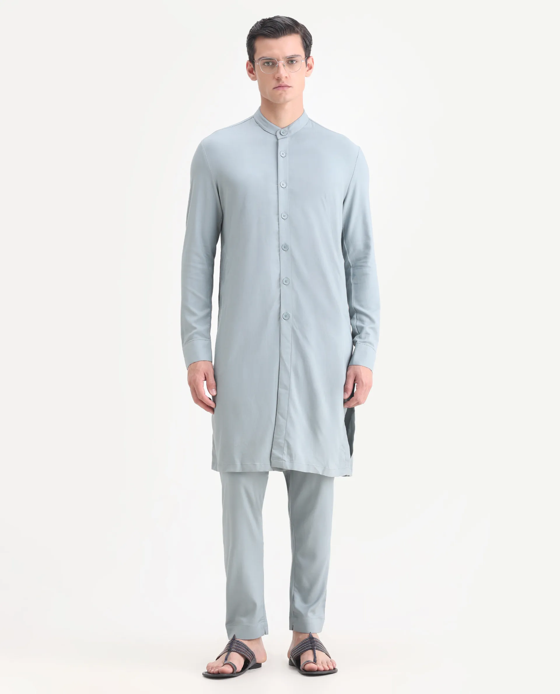 Rare Rabbit Men's Medok Dusky Green Plain Regular Fit Full Sleeve Mandarin Collar Kurta - Image 2