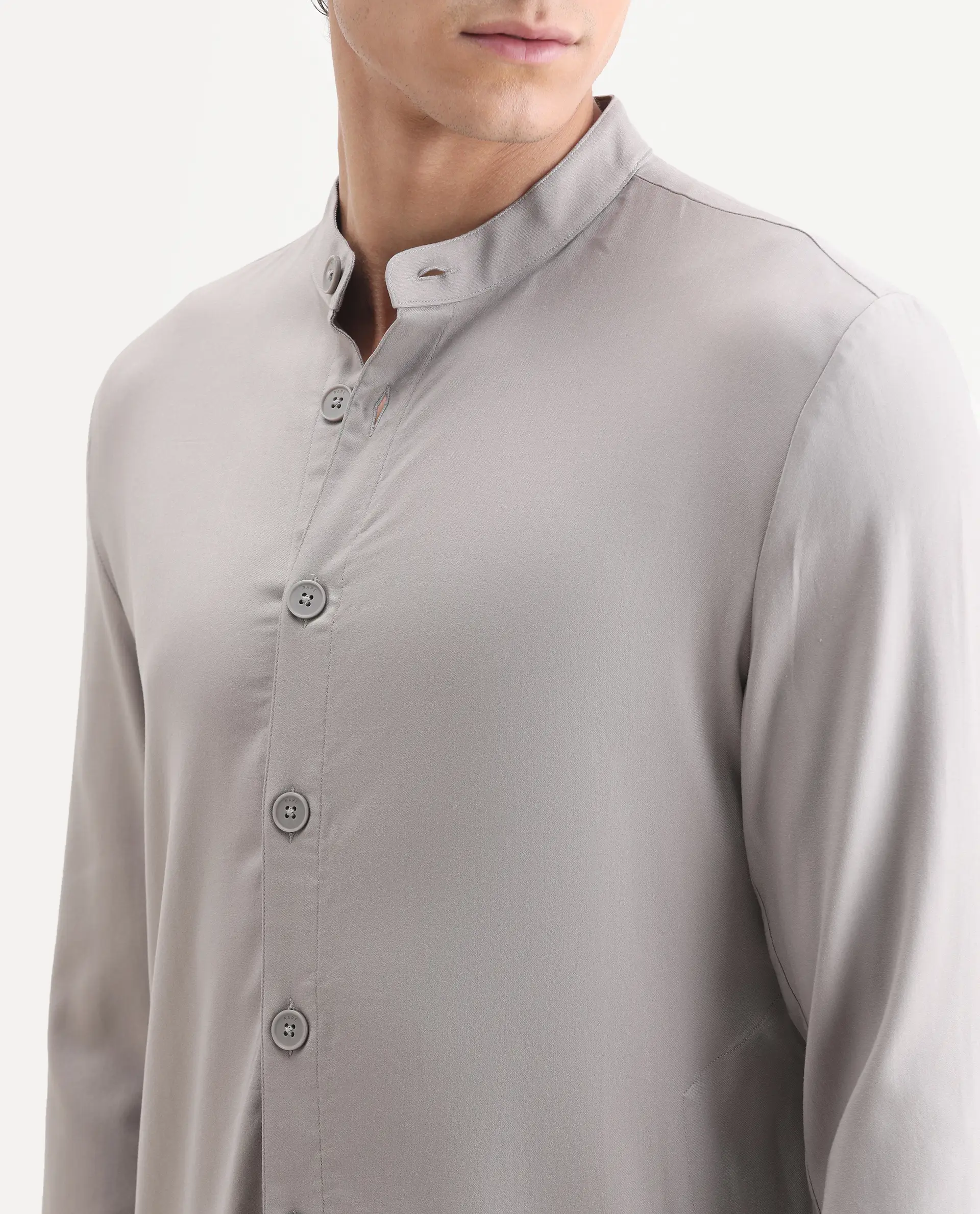 Rare Rabbit Men's Medok Grey Plain Regular Fit Full Sleeve Mandarin Collar Kurta - Image 3