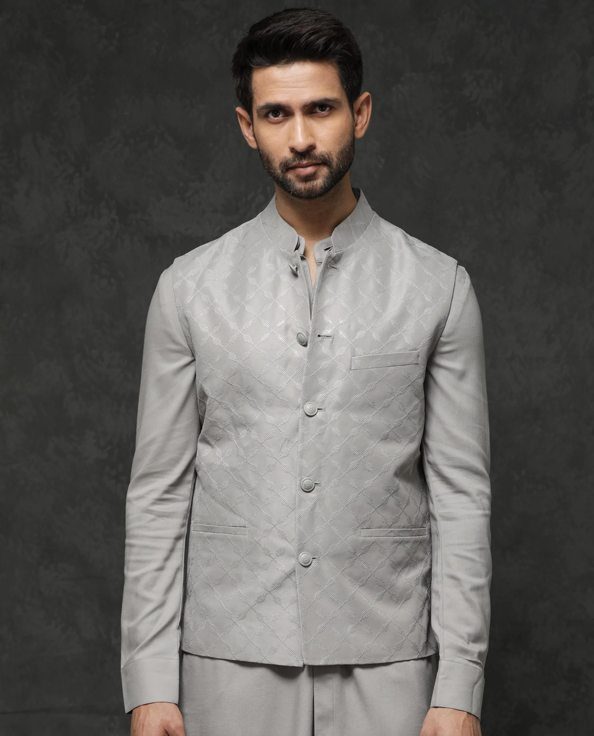 Rare Rabbit Men's Medo Kpb Grey Viscose Embroidered Regular Fit Full Sleeve Mandarin Collar Kurta Suit - Image 2