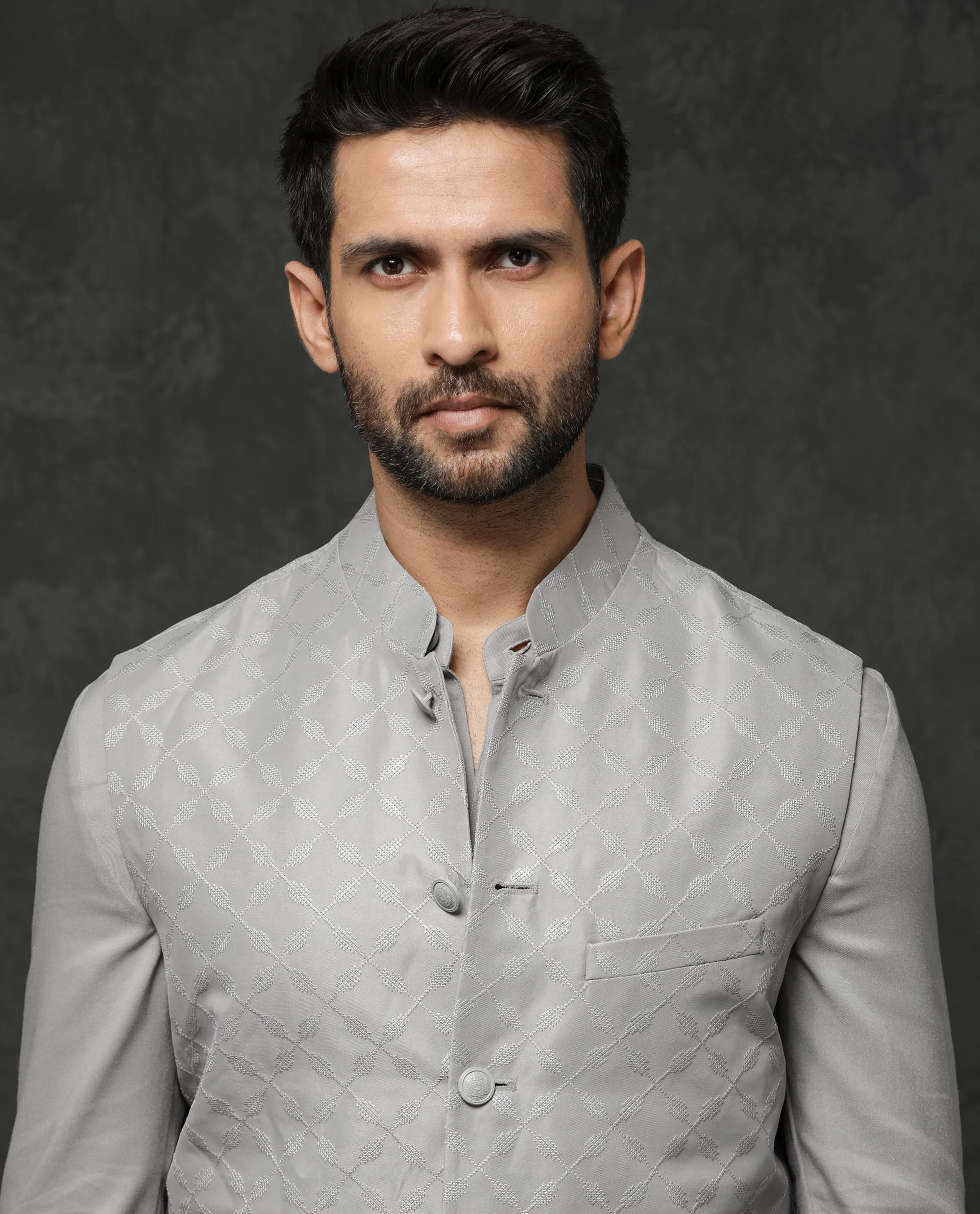 Rare Rabbit Men's Medo Kpb Grey Viscose Embroidered Regular Fit Full Sleeve Mandarin Collar Kurta Suit - Image 5