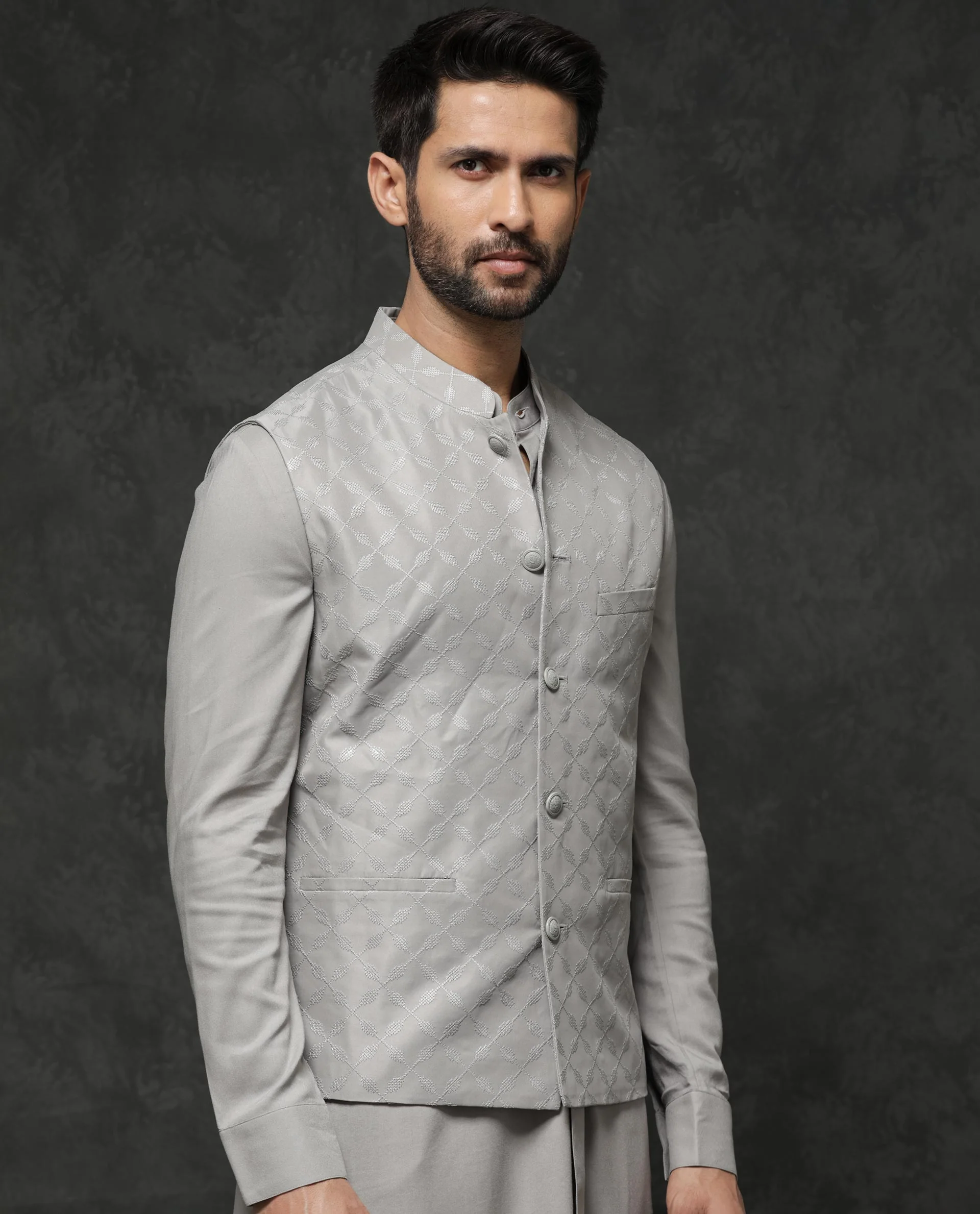 Rare Rabbit Men's Medo Kpb Grey Viscose Embroidered Regular Fit Full Sleeve Mandarin Collar Kurta Suit - Image 7