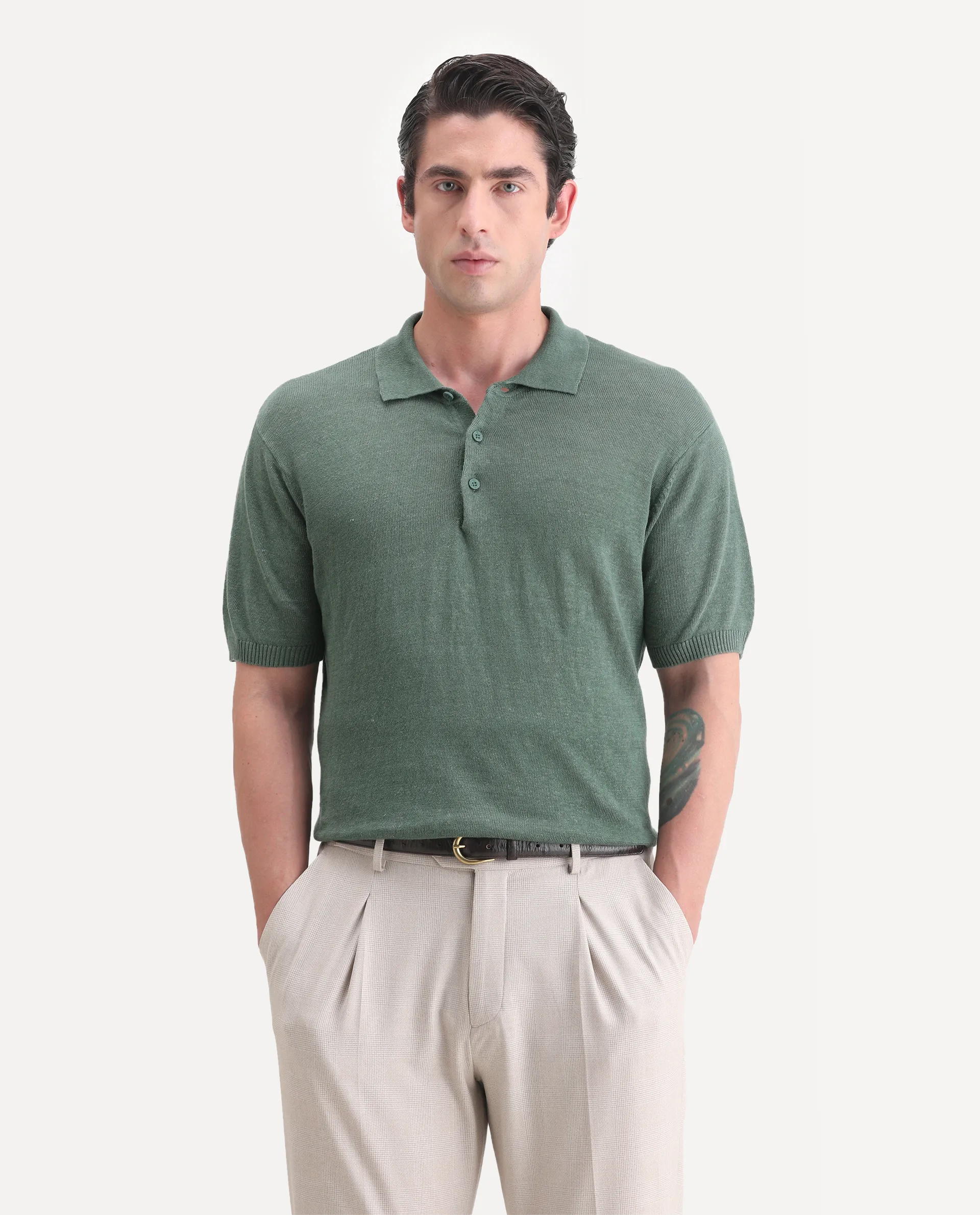 Rare Rabbit Men's Mekko-25 Green Cotton Blend Plain Regular Fit Half Sleeve Polo