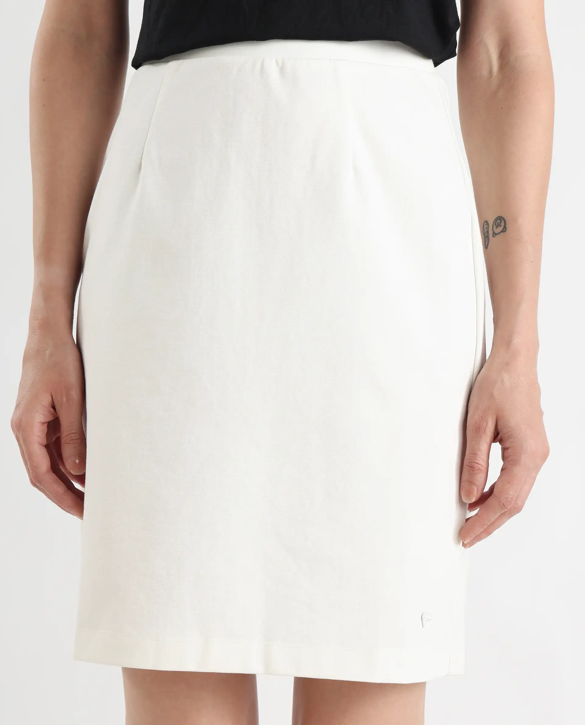 Rareism Women's Melunia White Polyester Blend Plain Knee Length Straight Fit Skirt - Image 4