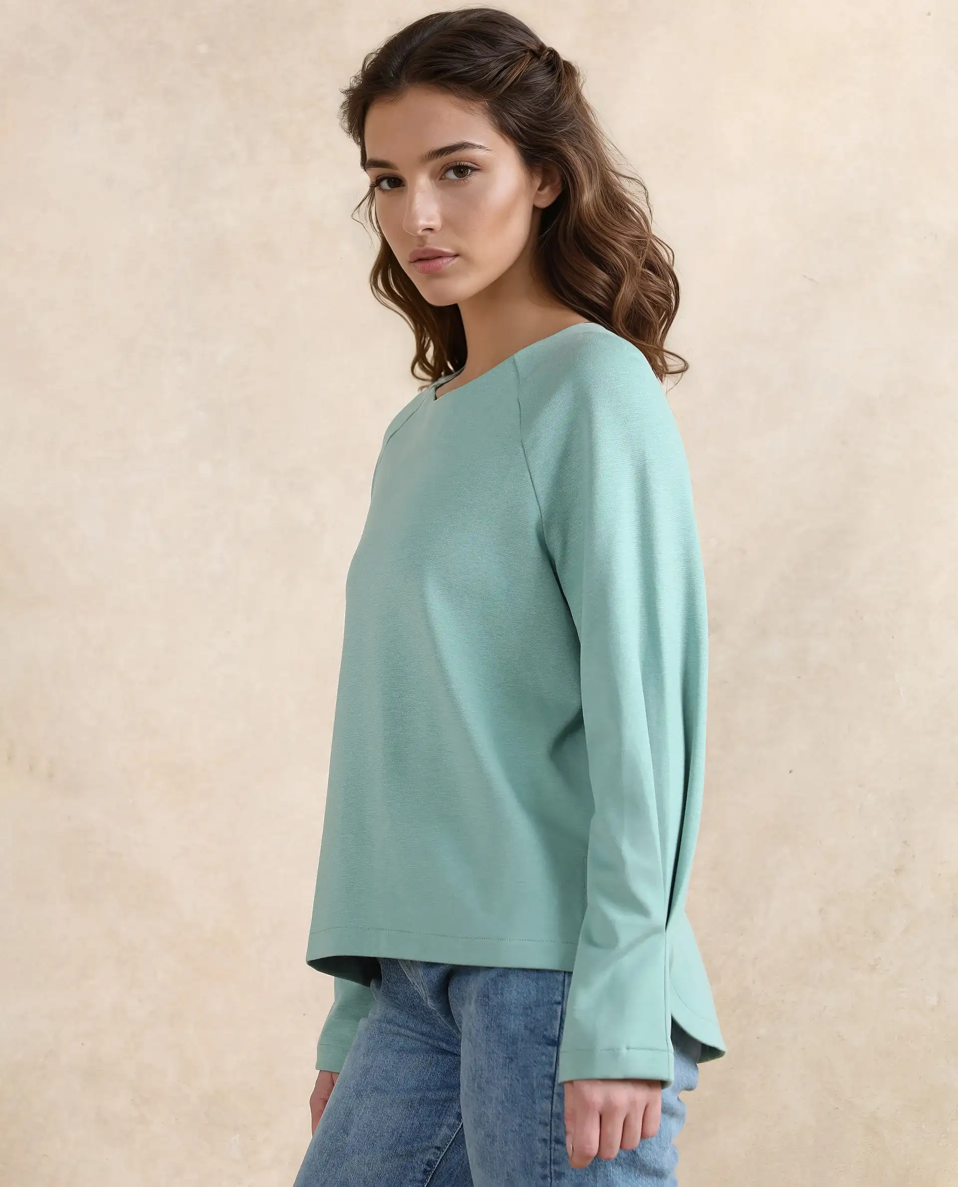 Rareism Women's Men'sto Dusky Green Cotton Blend Crew Neck Plain Relaxed Fit Sweatshirt - Image 5