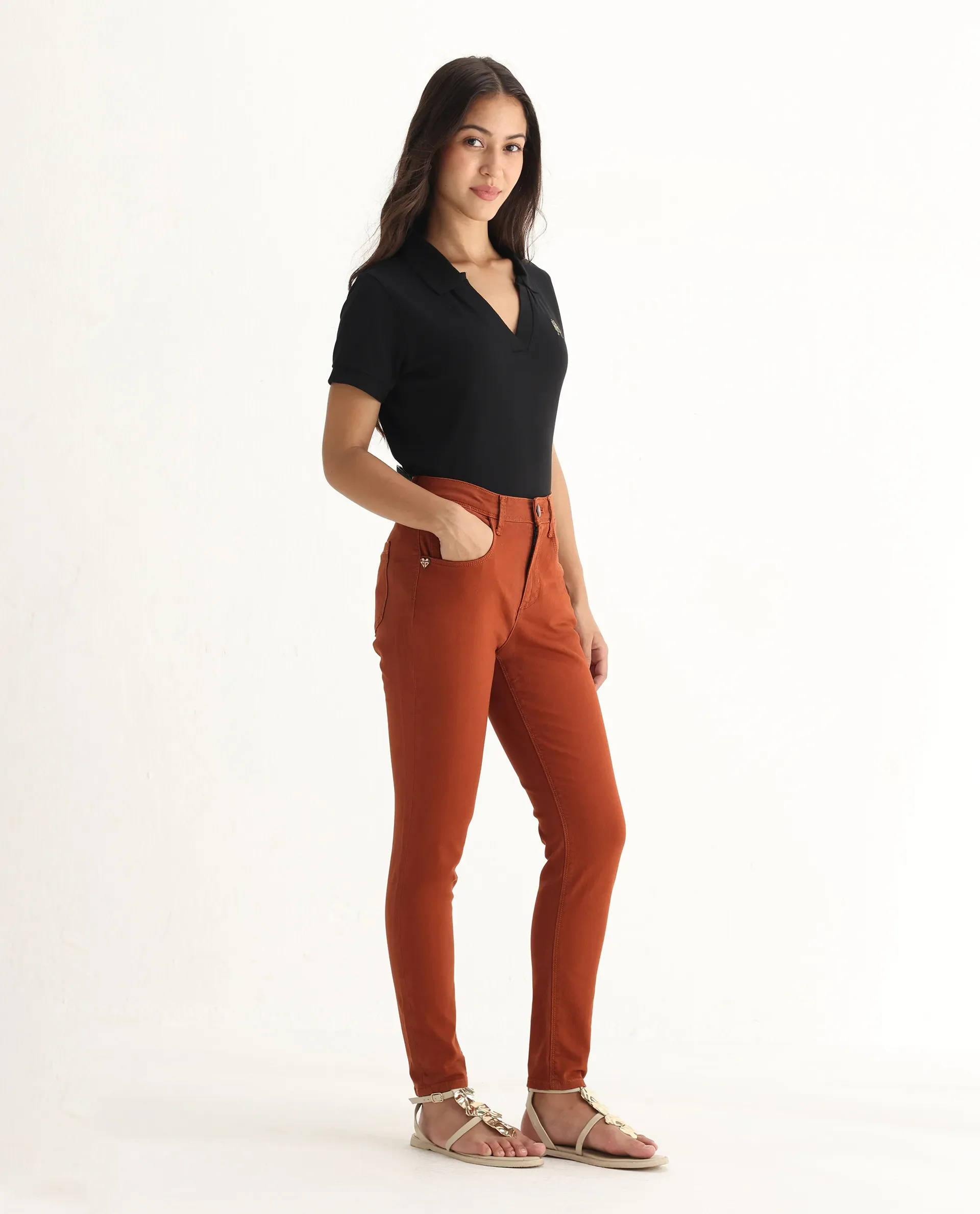 Rareism Women's Metty Rust Cotton Blend Plain Ankle Length Slim Fit Jeans - Image 6