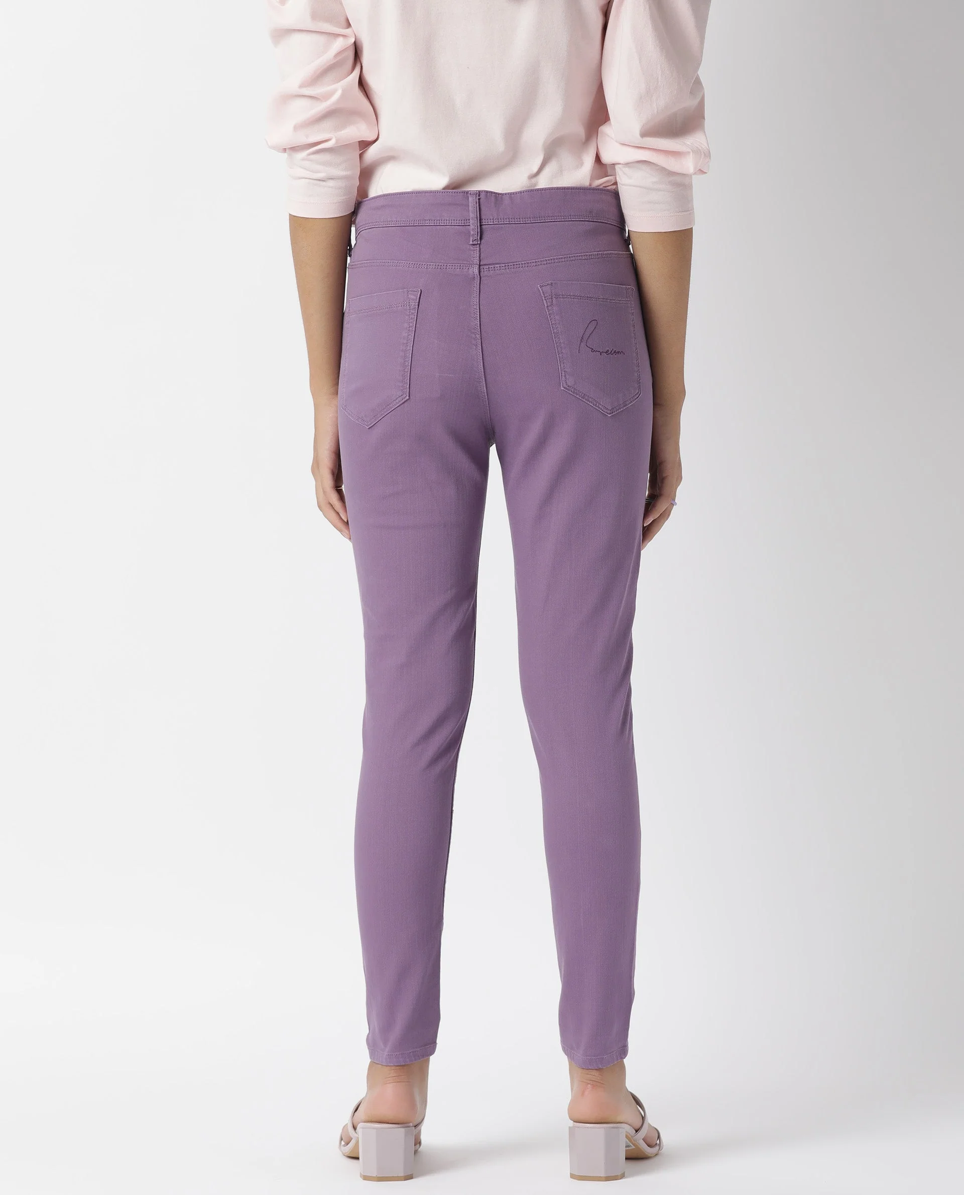 Rareism Women's Metty Purple Cotton Blend Plain Ankle Length Slim Fit Jeans - Image 2