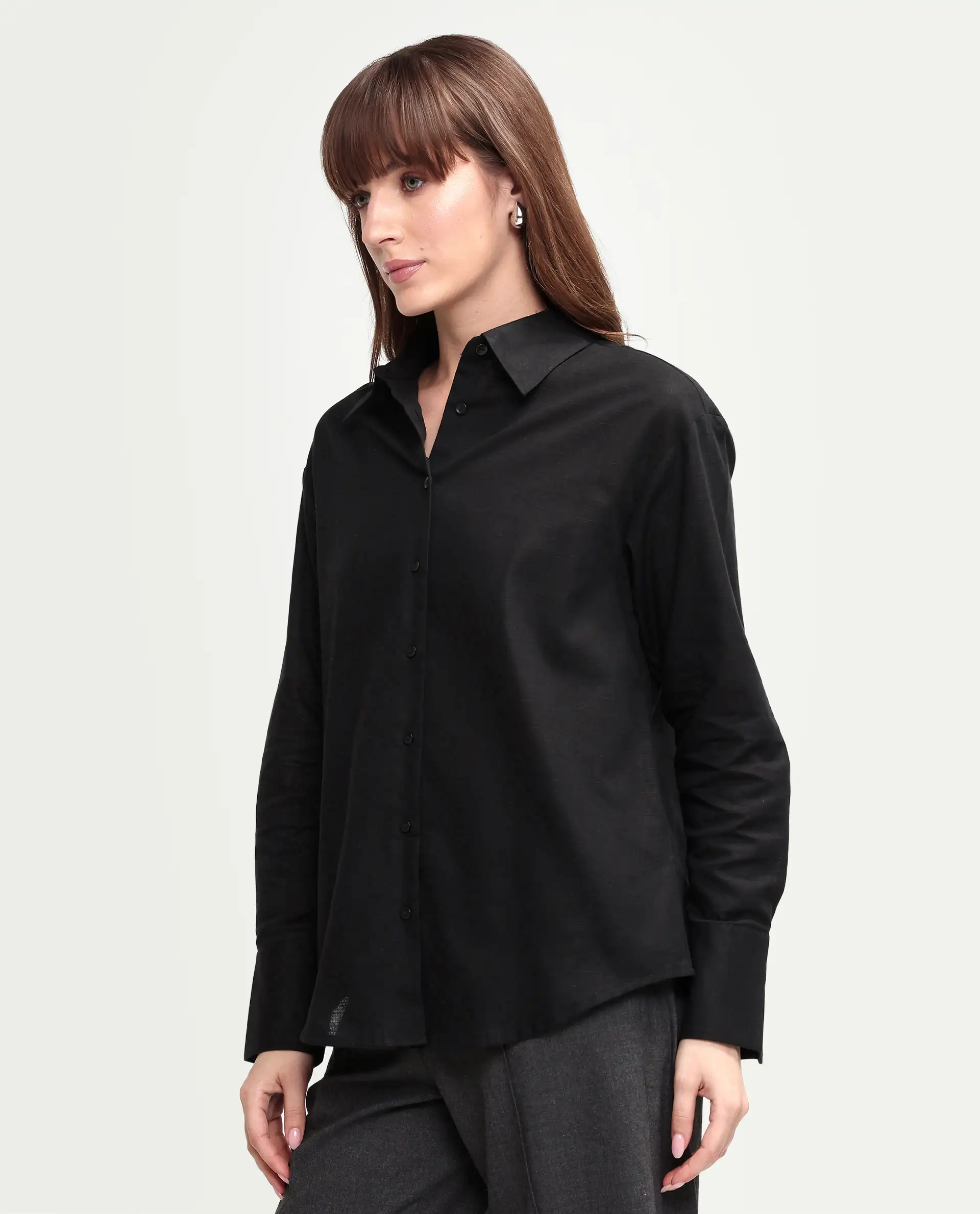 Rareism Women's Mewok Black Cotton Full Sleeve Spread Collar Regular Plain Shirt - Image 5