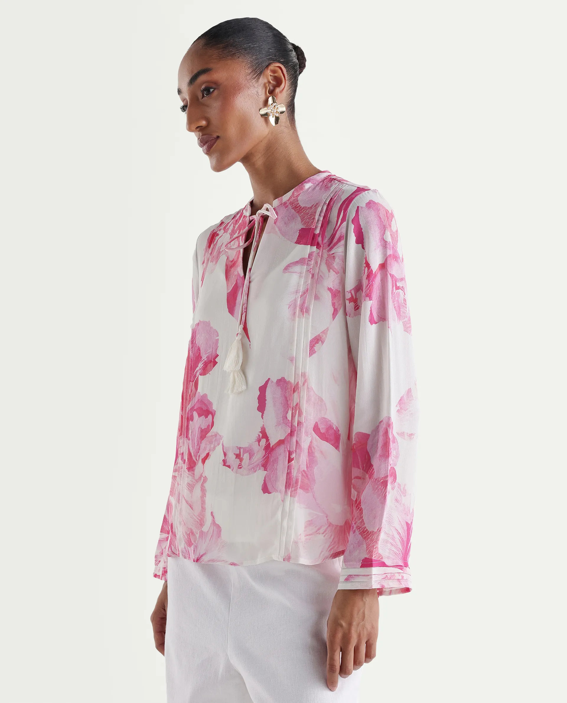 Rareism Women's Mijok Off White Viscose Full Sleeve Tie-Up Regular Floral Print Top - Image 6