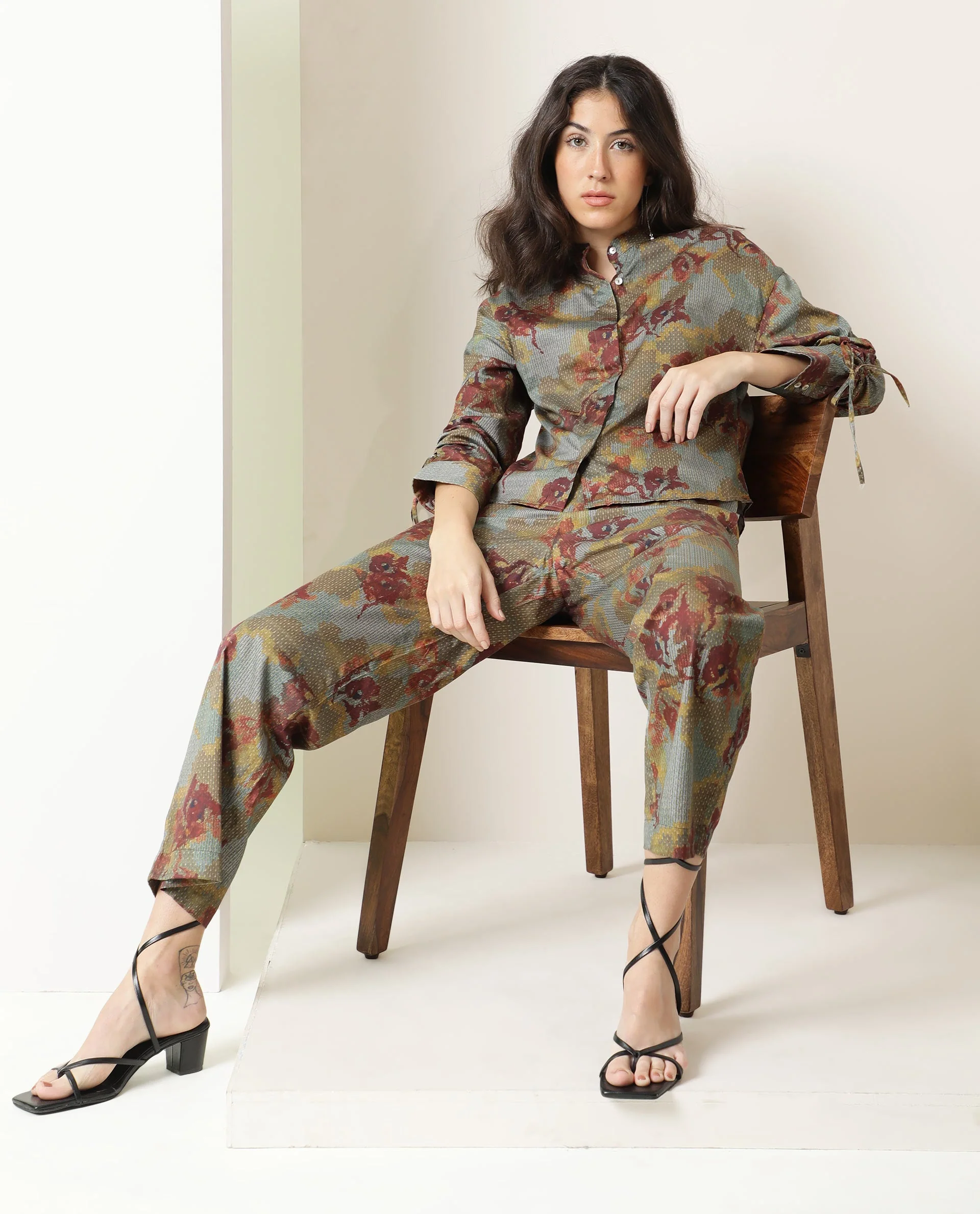Rareism Women's Milan Olive Cotton Floral Print Ankle Length Tailored Trouser - Image 14