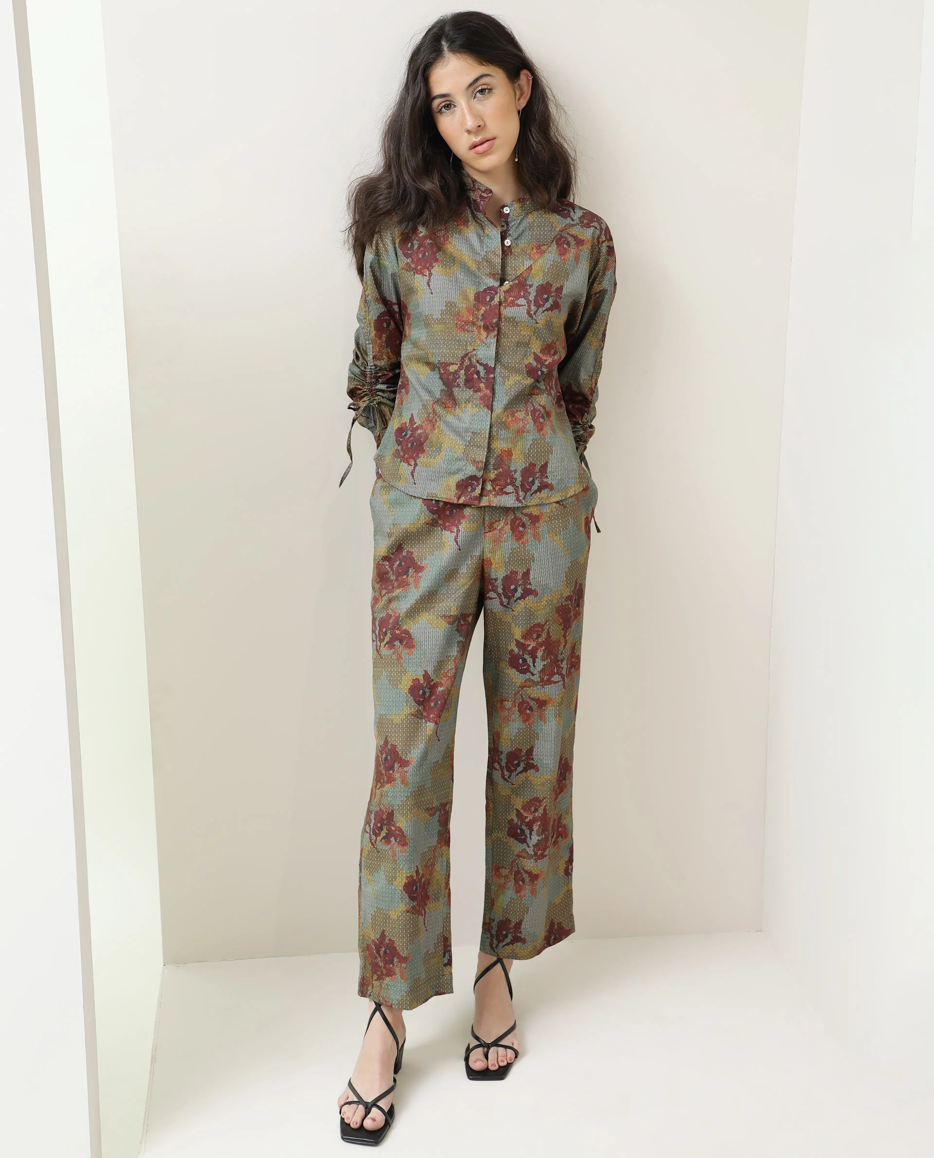 Rareism Women's Milan Olive Cotton Floral Print Ankle Length Tailored Trouser - Image 3