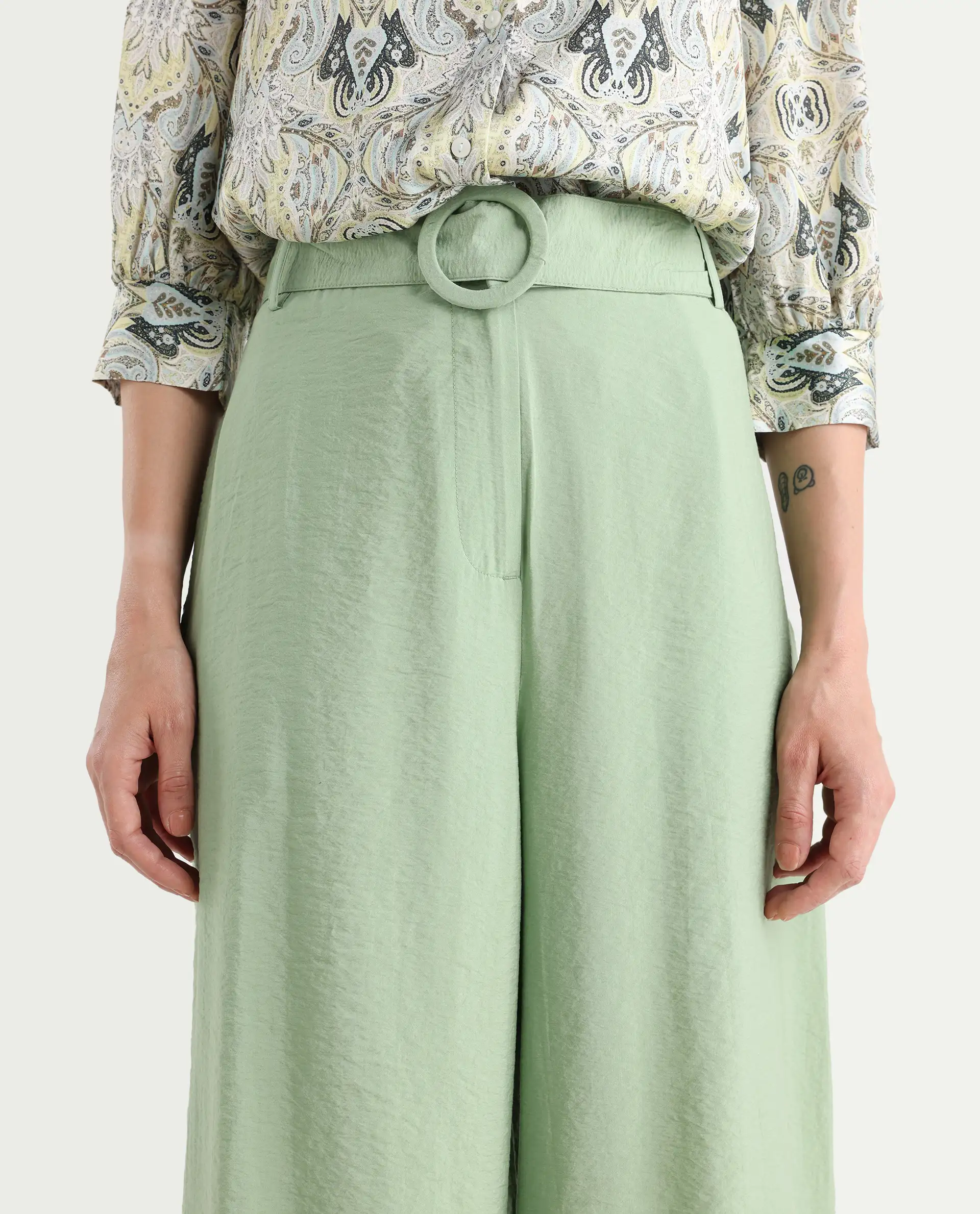 Rareism Women's Millinia Pastel Green Viscose Blend Plain Ankle Length Straight Fit Trouser - Image 3