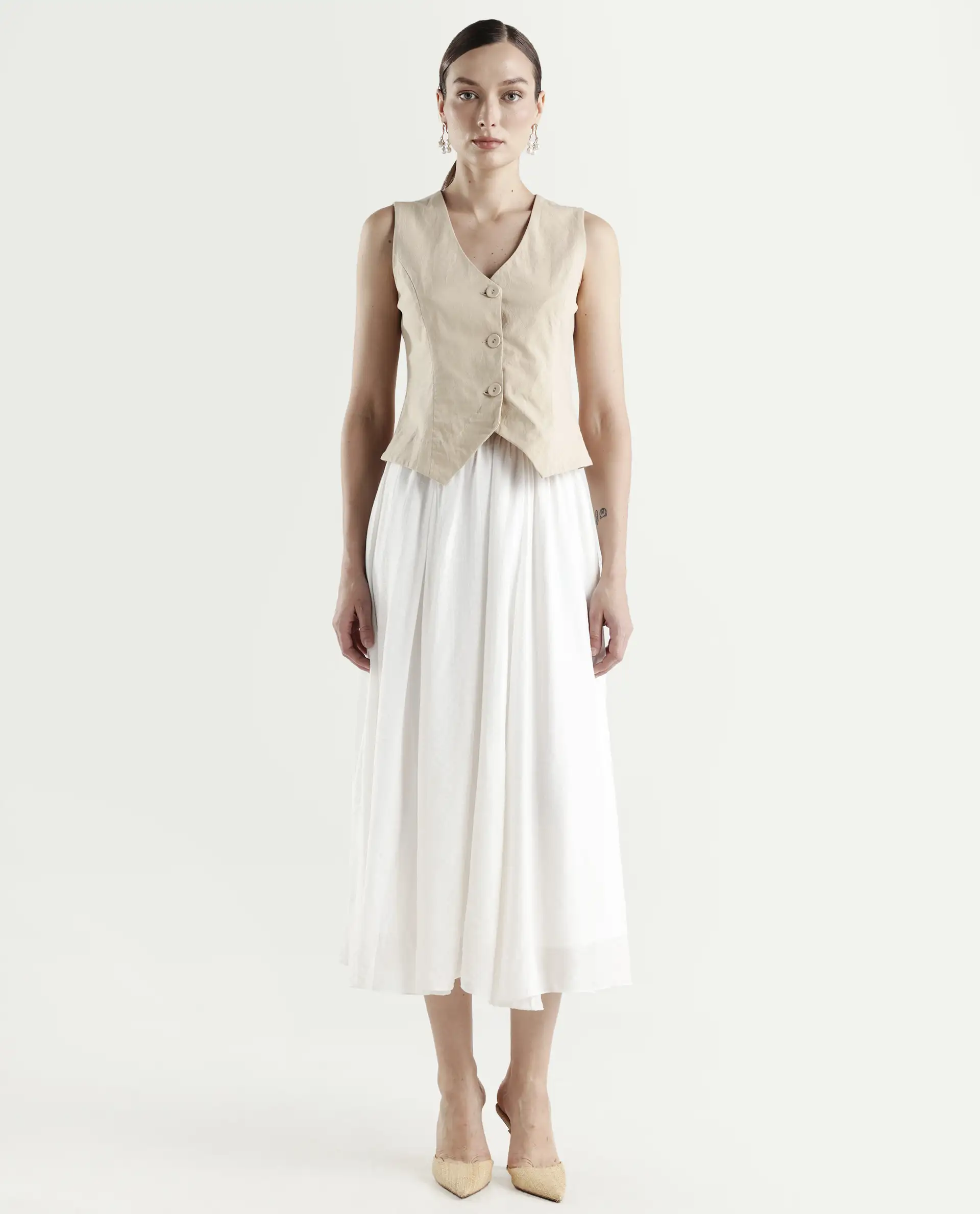 Rareism Women's Misky Off White Viscose Blend A-Line Plain Skirt - Image 2