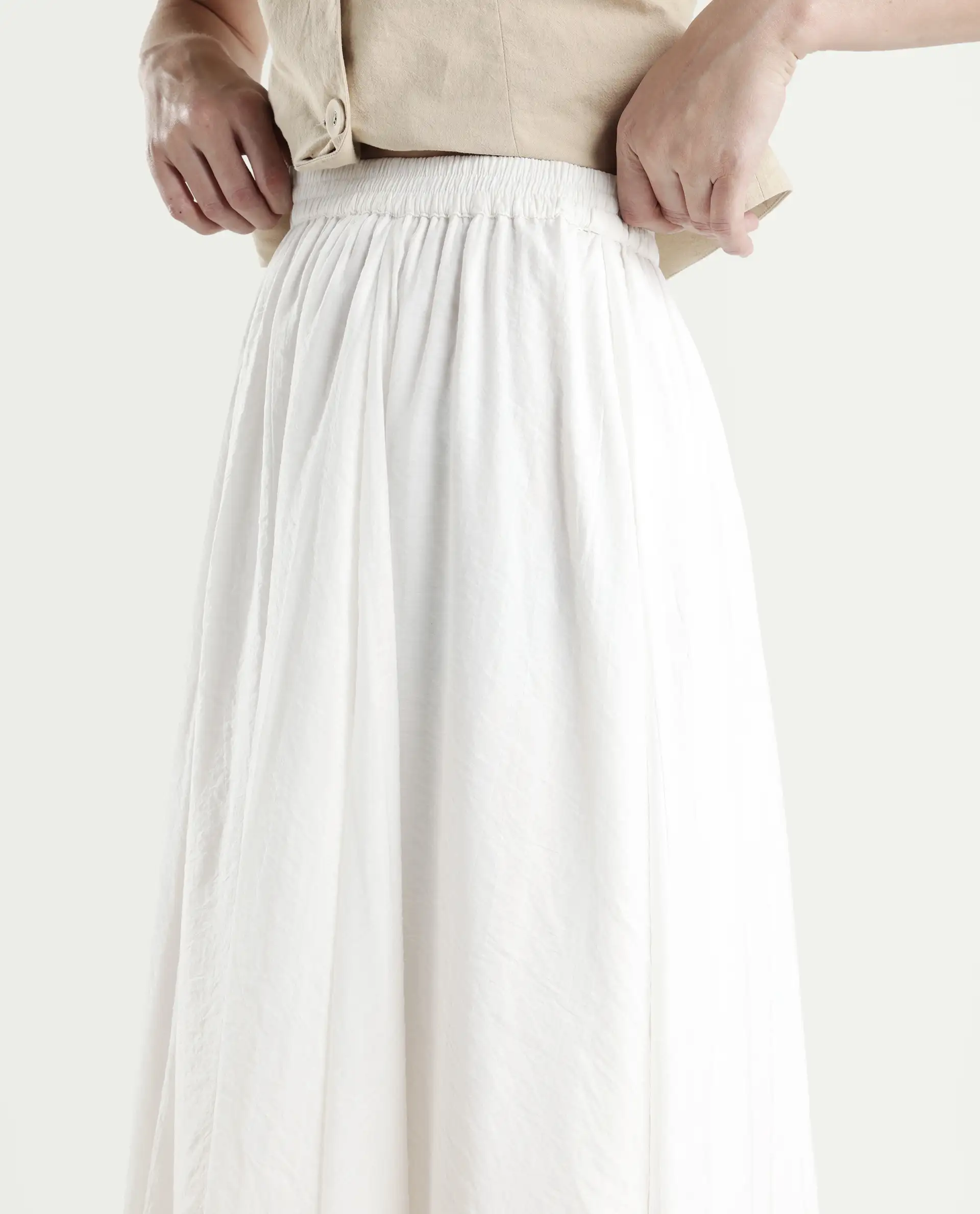 Rareism Women's Misky Off White Viscose Blend A-Line Plain Skirt - Image 3
