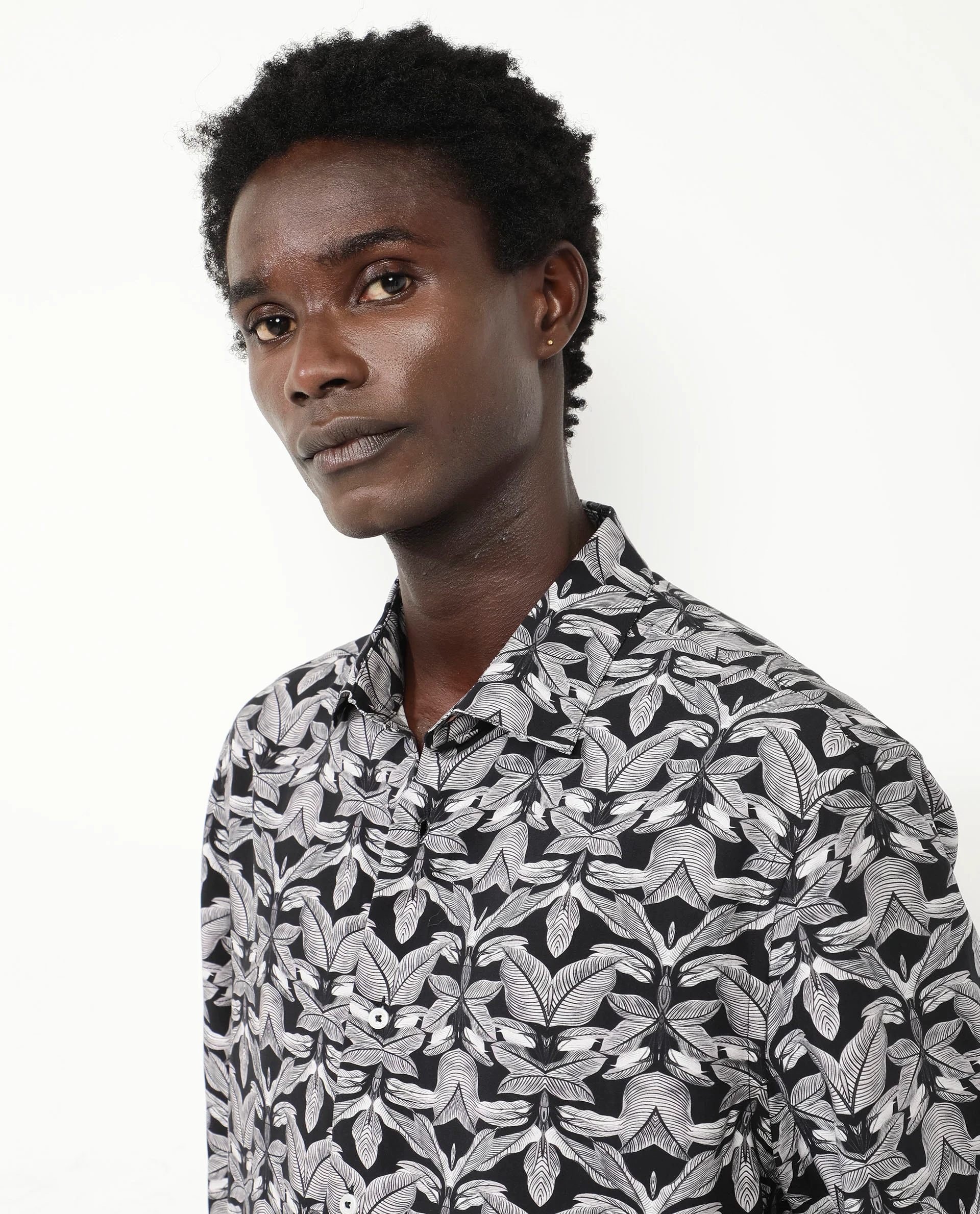 Rare Rabbit Men's Mogu Black Viscose Tropical Print Boxy Fit Half Sleeve Collared Shirt - Image 4