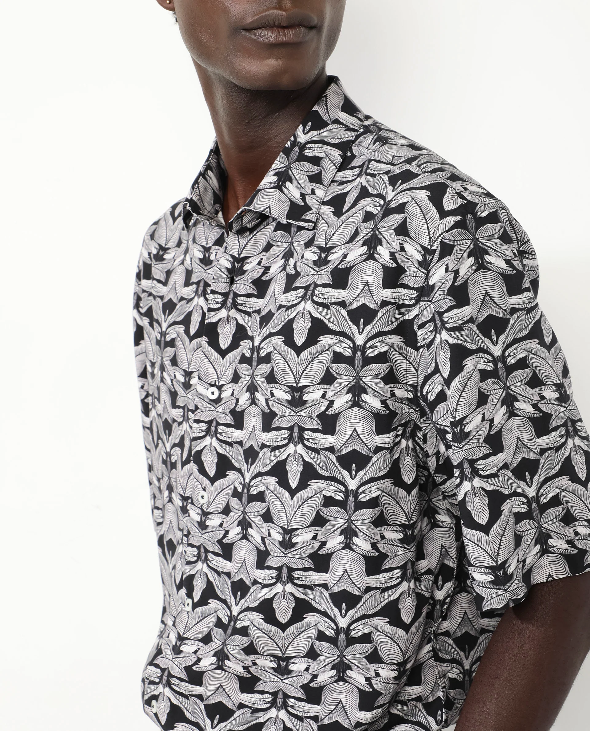 Rare Rabbit Men's Mogu Black Viscose Tropical Print Boxy Fit Half Sleeve Collared Shirt - Image 9