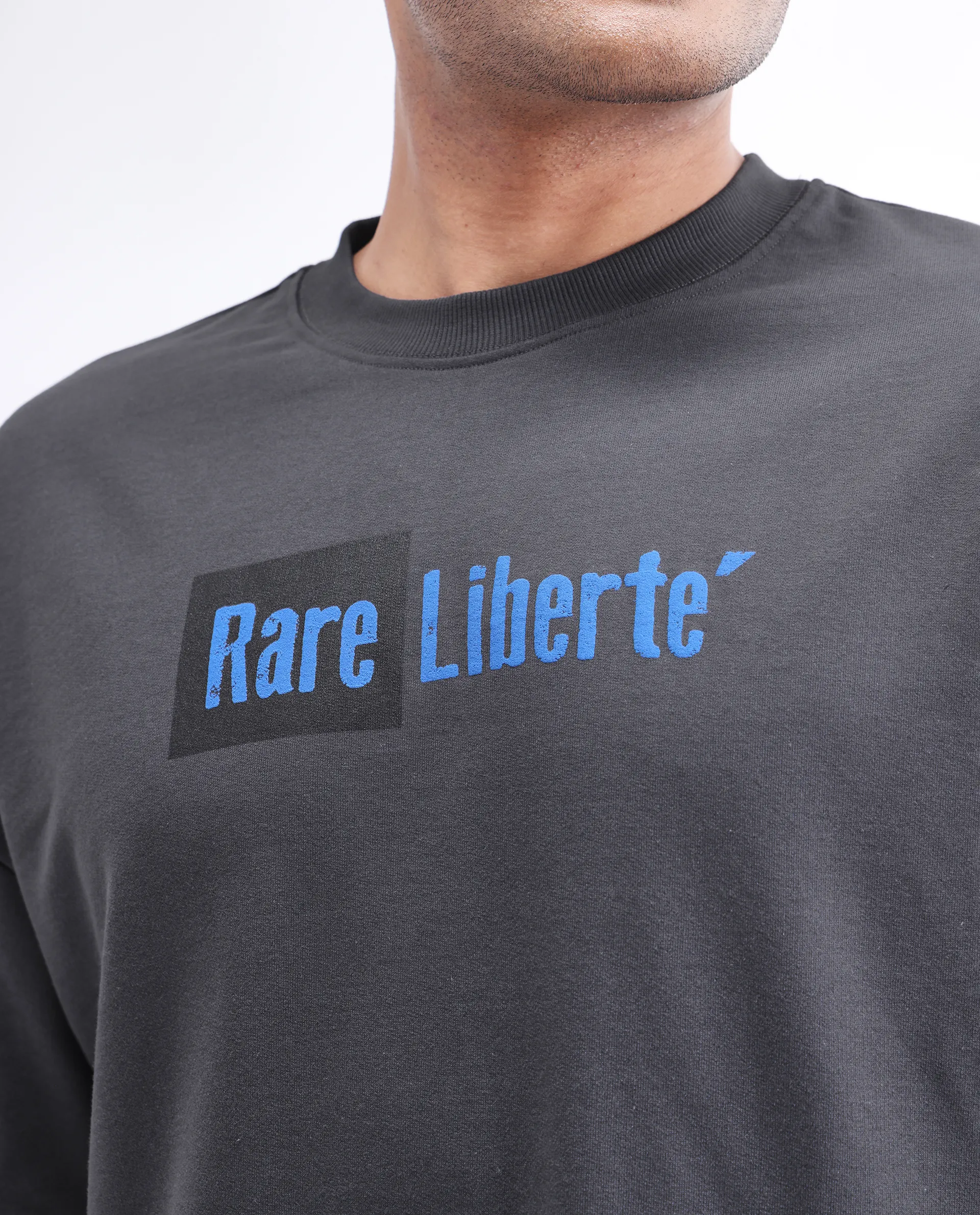 Rare Rabbit Men's Moshe Grey Cotton Graphic Print Oversized Fit Half Sleeve Crew Neck T-Shirt - Image 3
