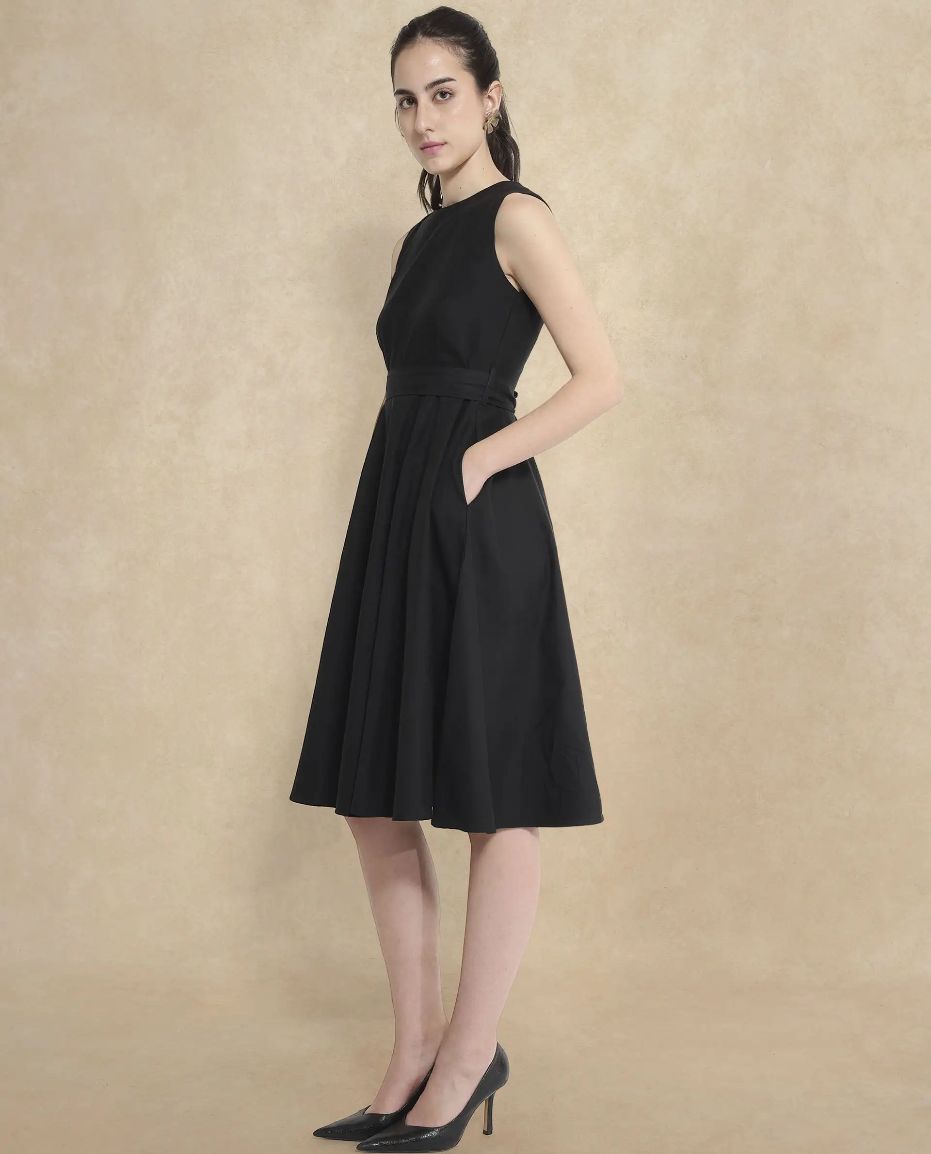 Rareism Women's Mulana Black Polyester Blend Crew Neck Plain Sleeveless Midi Regular Fit Dress - Image 3