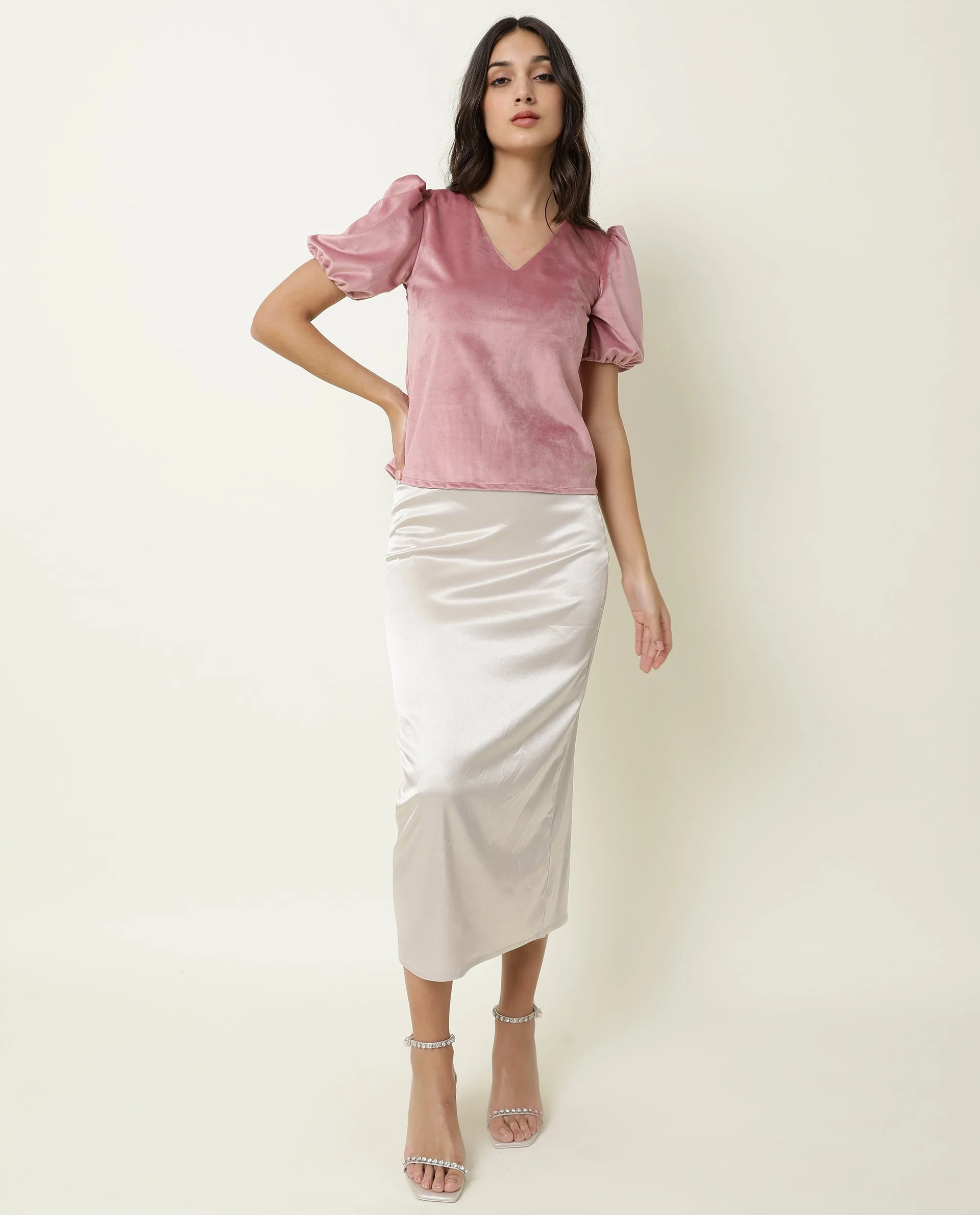 Rareism Women's Mun Pink Velvet V-Neck Plain Cuffed Sleeve Crop Regular Fit Top - Image 2