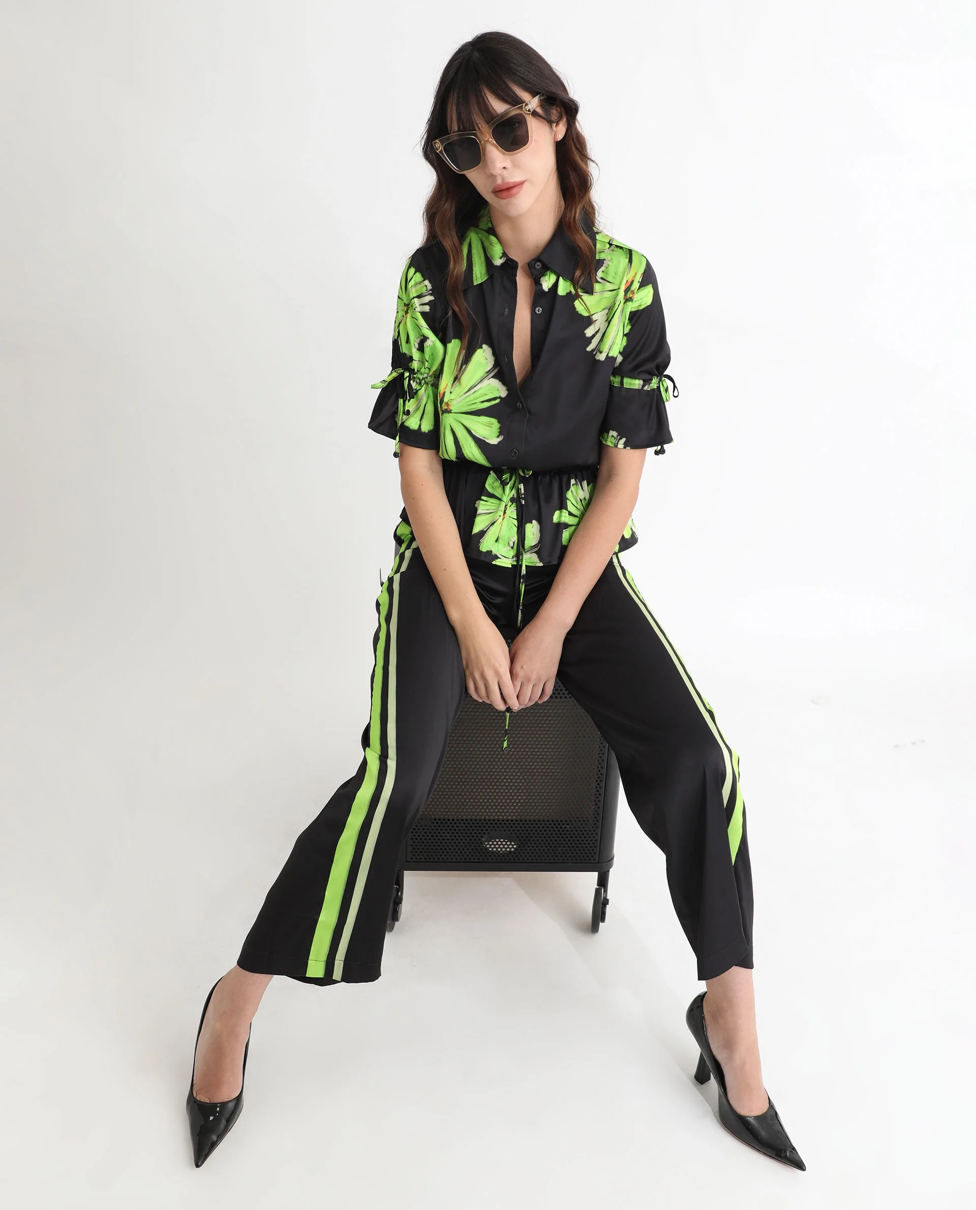 Rareism Women's Murphy Black Polyester Spread Collar Floral Print Regular Fit Top - Image 4