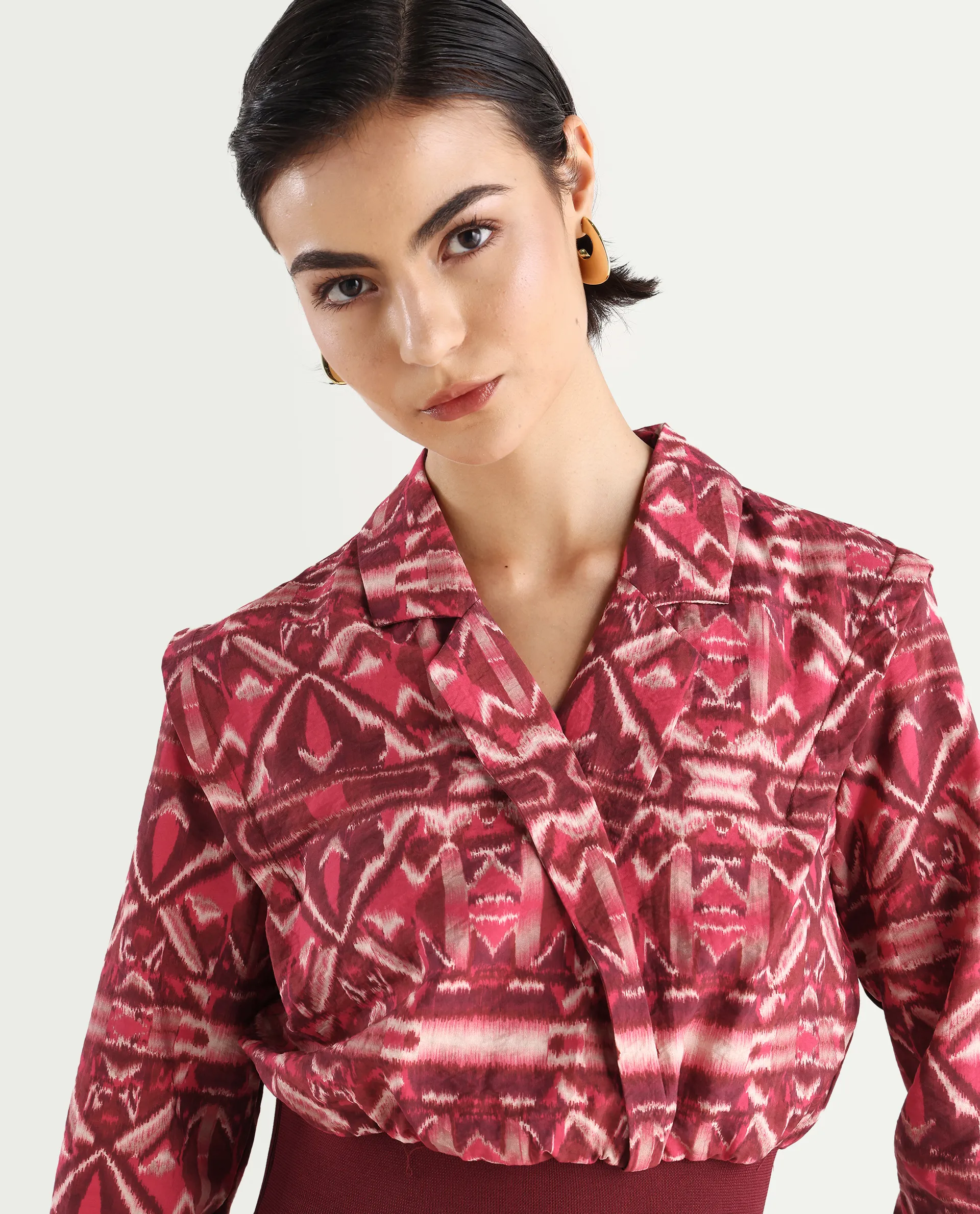 Rareism Women's Mus Multi Nylon Blend V-Neck Abstract Print Cuffed Sleeve Regular Fit Top - Image 4