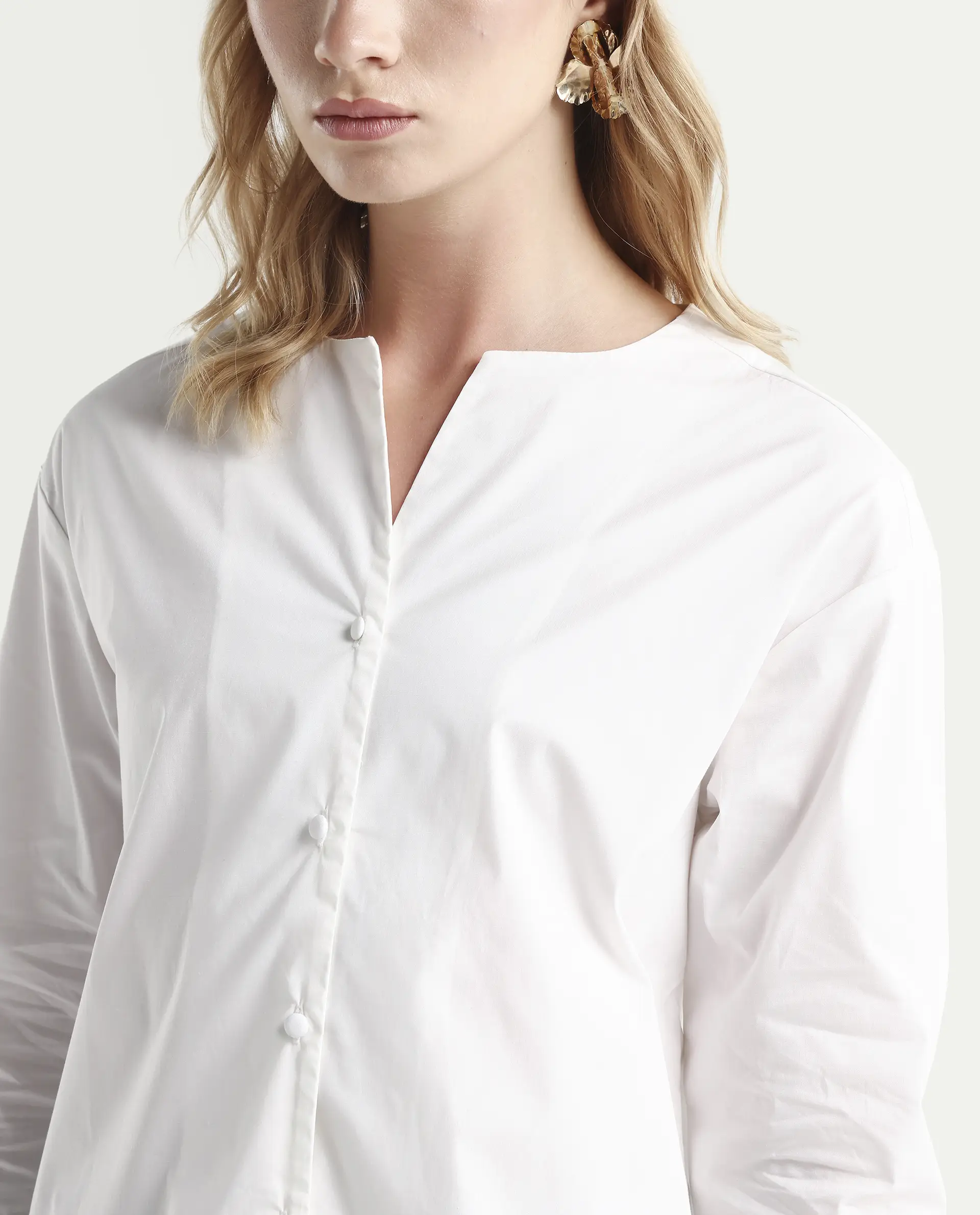 Rareism Women's Nagoya White Cotton Blend Crew Neck Plain Cuffed Sleeve Regular Fit Top - Image 3