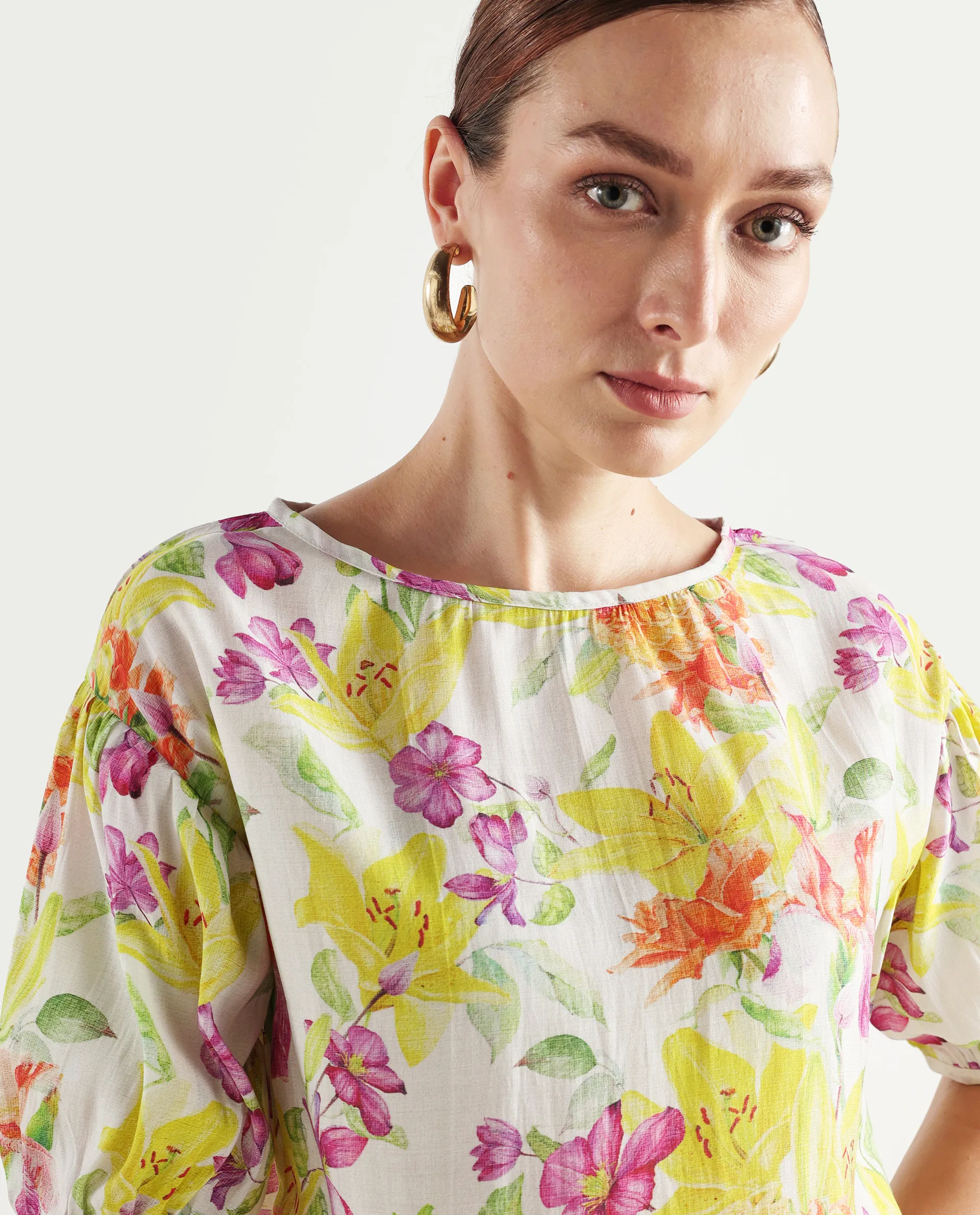 Rareism Women's Naldu Multi Viscose Crew Neck Floral Print Bishop Sleeve Boxy Fit Top - Image 4