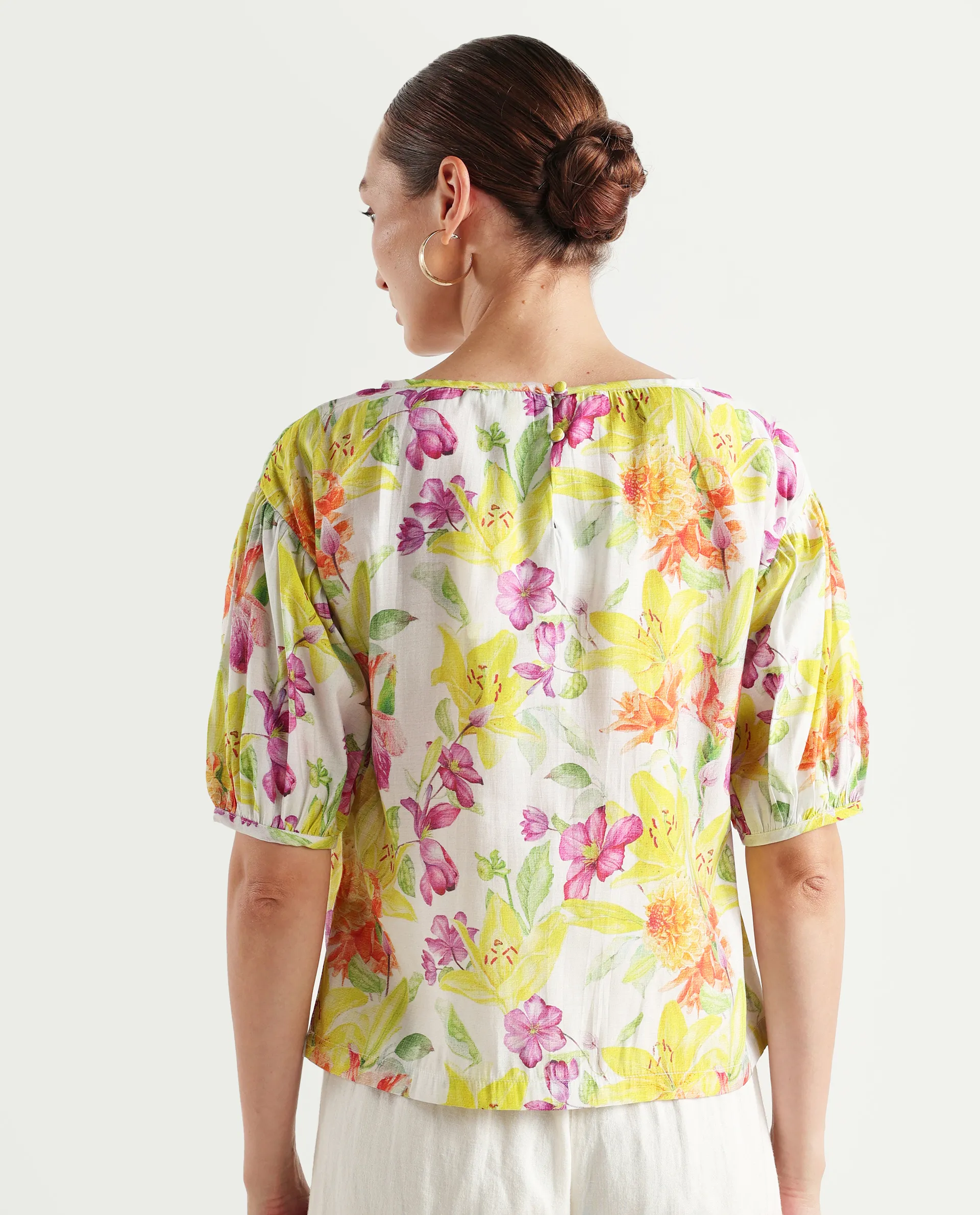 Rareism Women's Naldu Multi Viscose Crew Neck Floral Print Bishop Sleeve Boxy Fit Top - Image 7