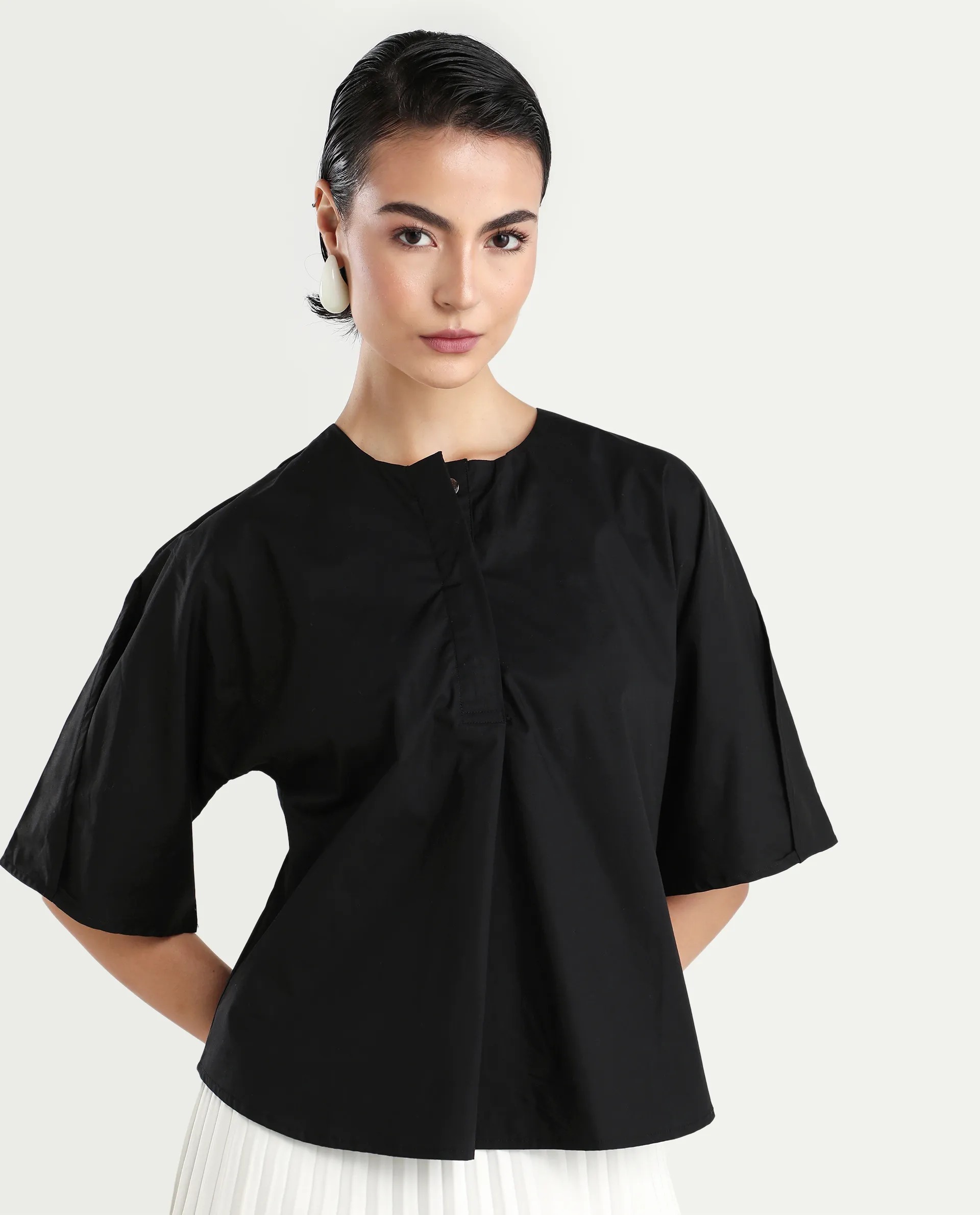 Rareism Women's Naruto Black Cotton Crew Neck Plain Balloon Sleeve Relaxed Fit Top - Image 4