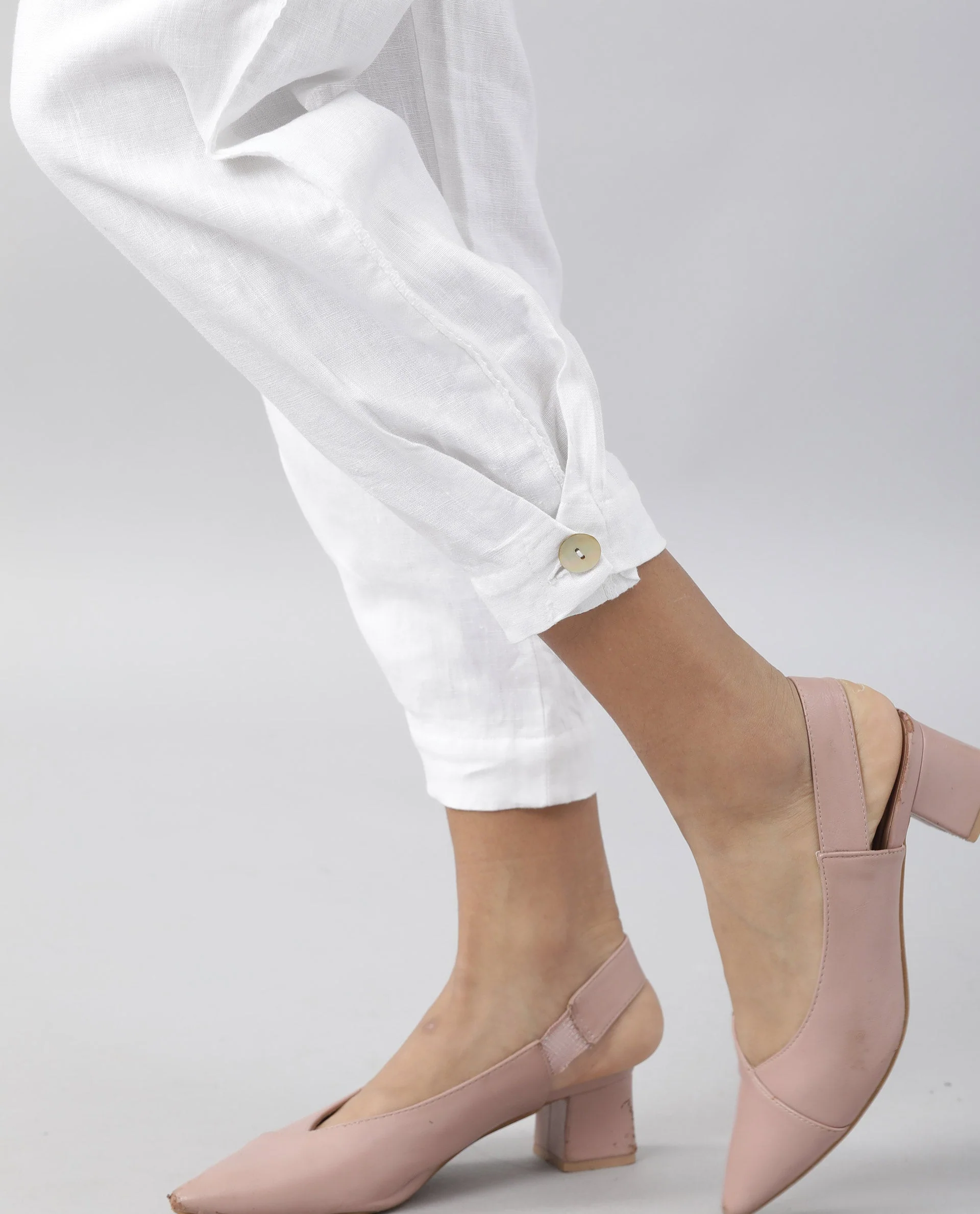 Rareism Women's Navi White Linen Plain Knee Length Regular Fit Trouser - Image 5