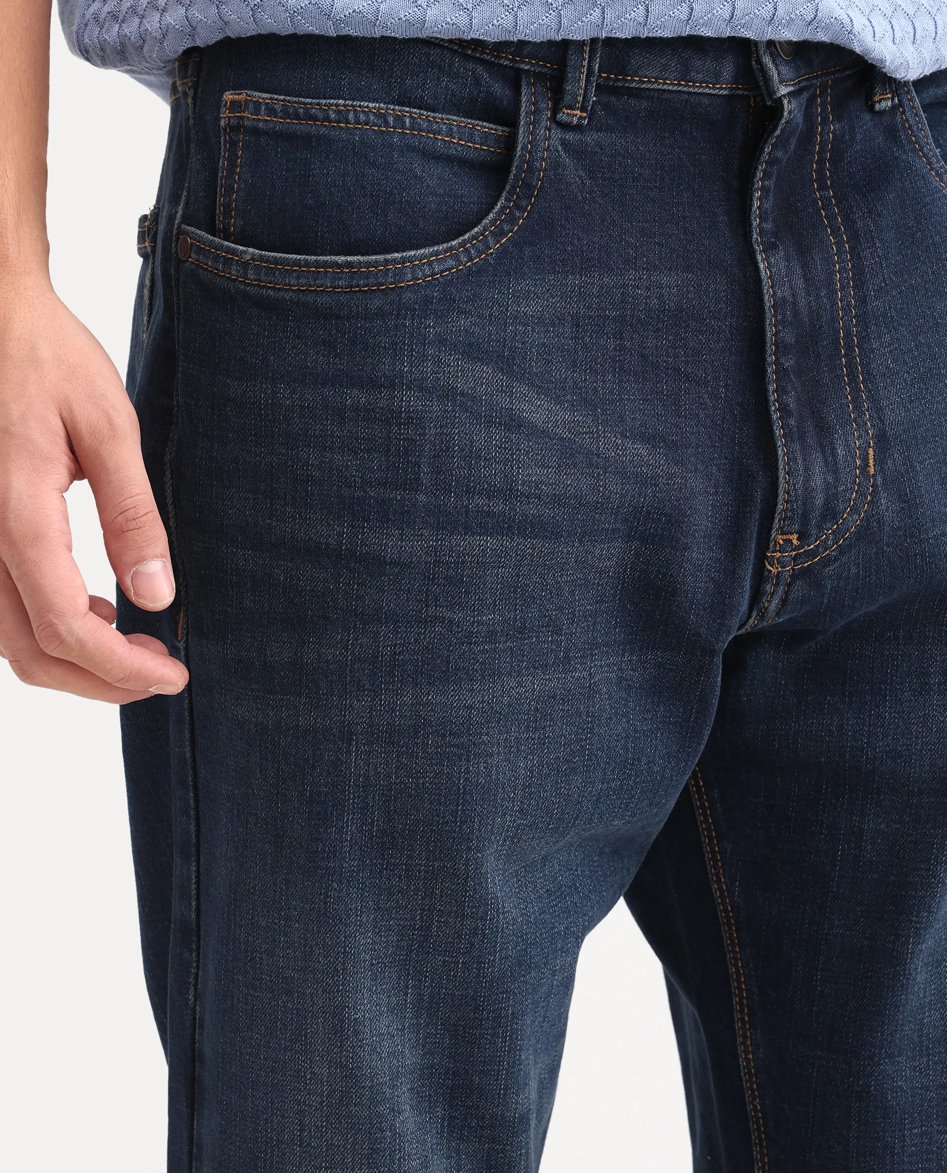 Rare Rabbit Men's Naze Dark Navy Cotton Blend Fabric Shank And Zipper Morris Regular Plain Jeans - Image 3