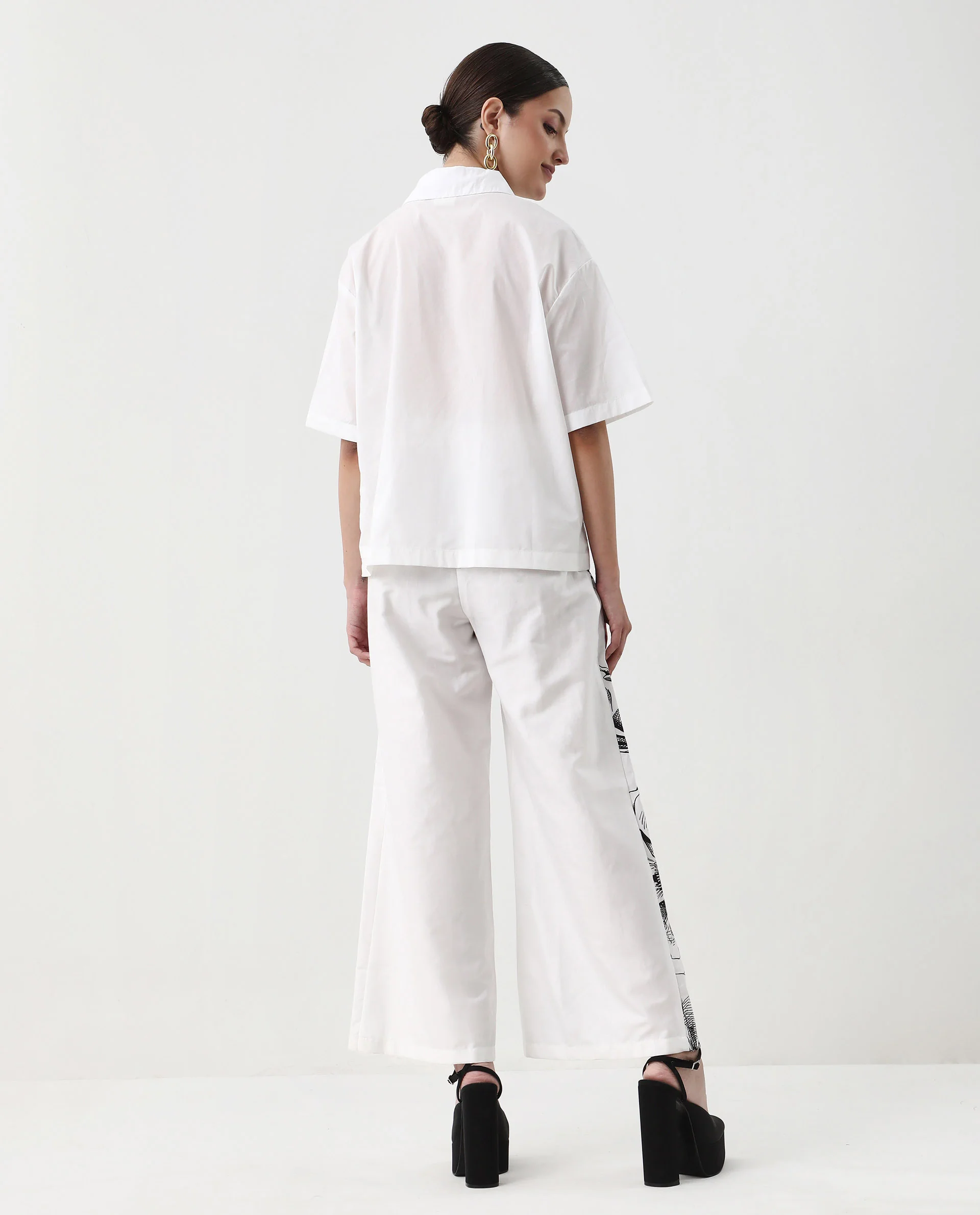 Rareism Women's Neilsono White Cotton Blend Floral Print Ankle Length Flared Trouser - Image 7