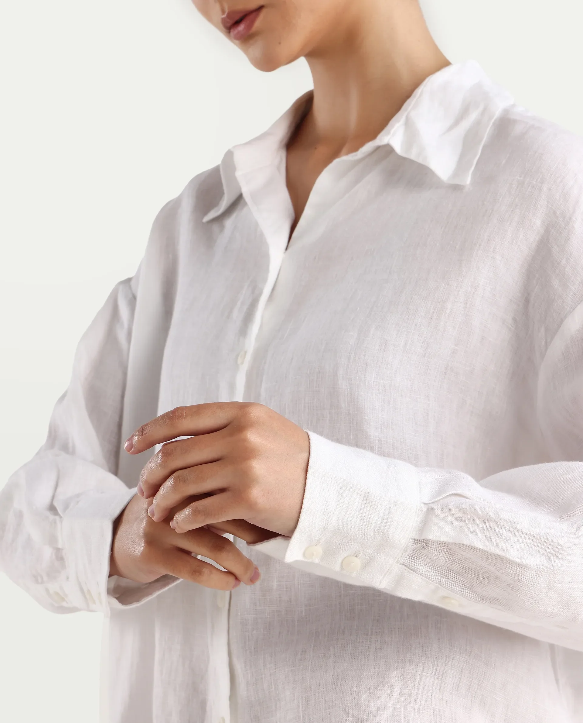 Rareism Women's Nenorat White 100% Linen Spread Collar Boxy Fit Shirt - Image 5