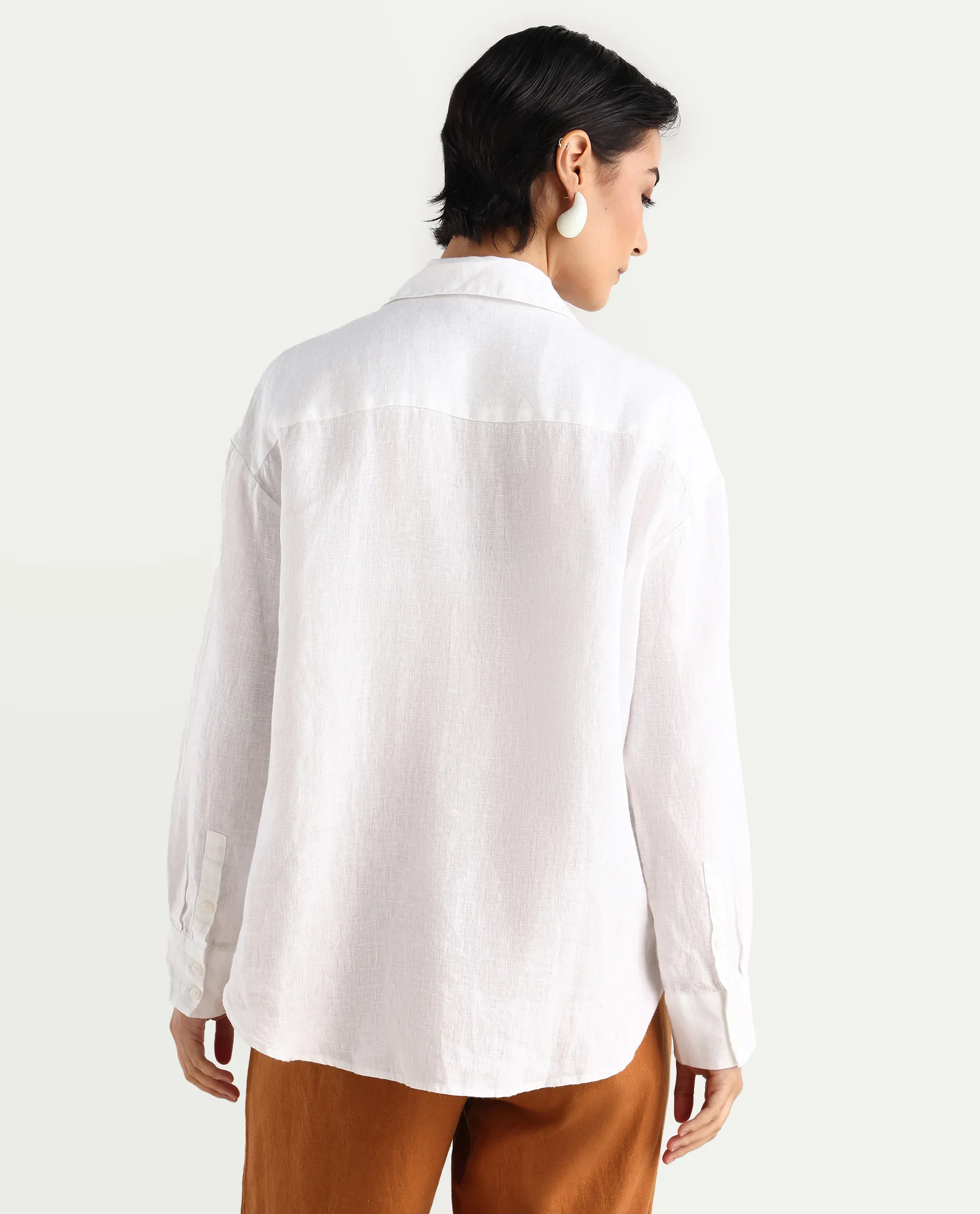 Rareism Women's Nenorat White 100% Linen Spread Collar Boxy Fit Shirt - Image 8