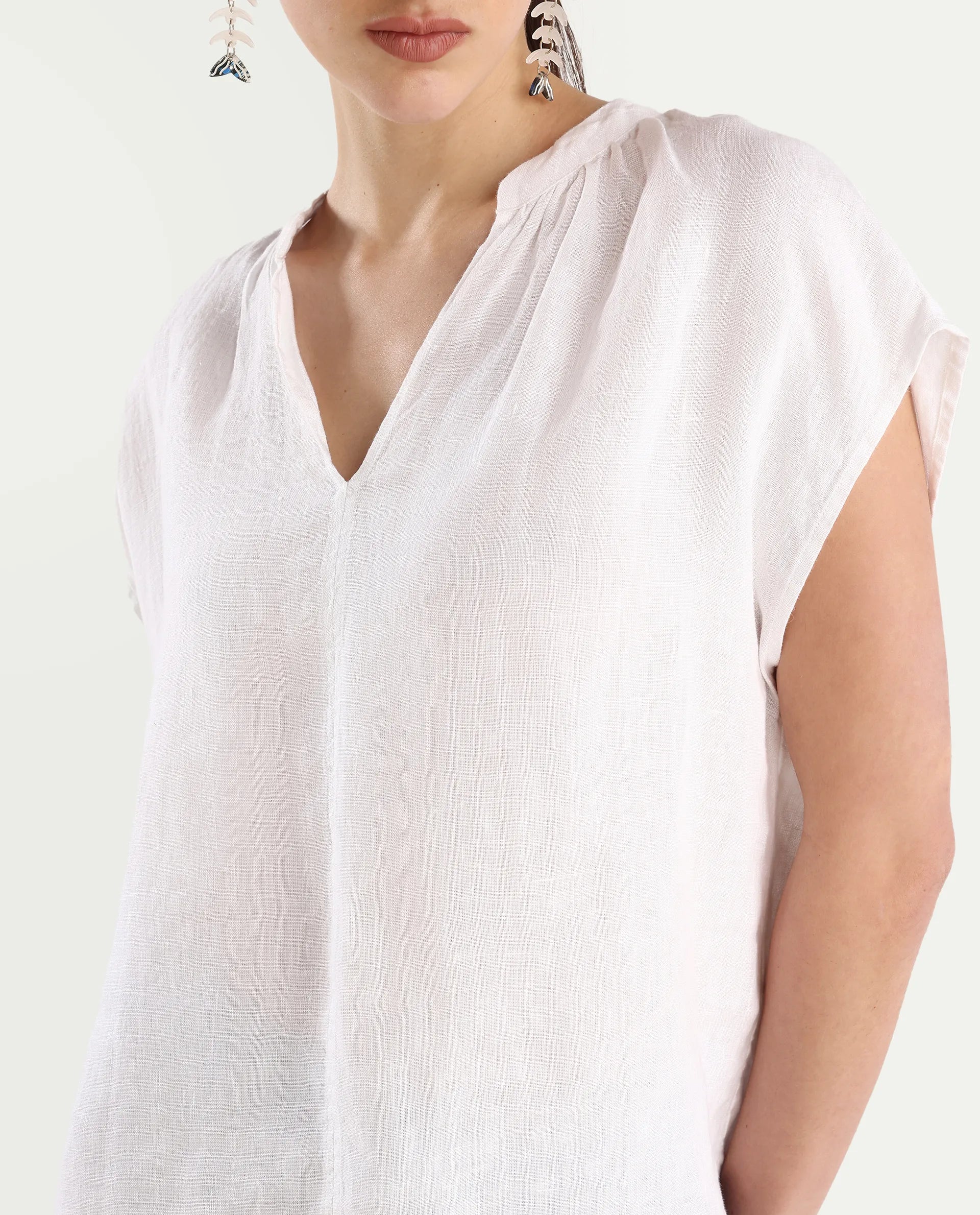 Rareism Women's Nenso White 100% Linen Extended Sleeves Mandarin Collar Relaxed Fit Plain Top - Image 4