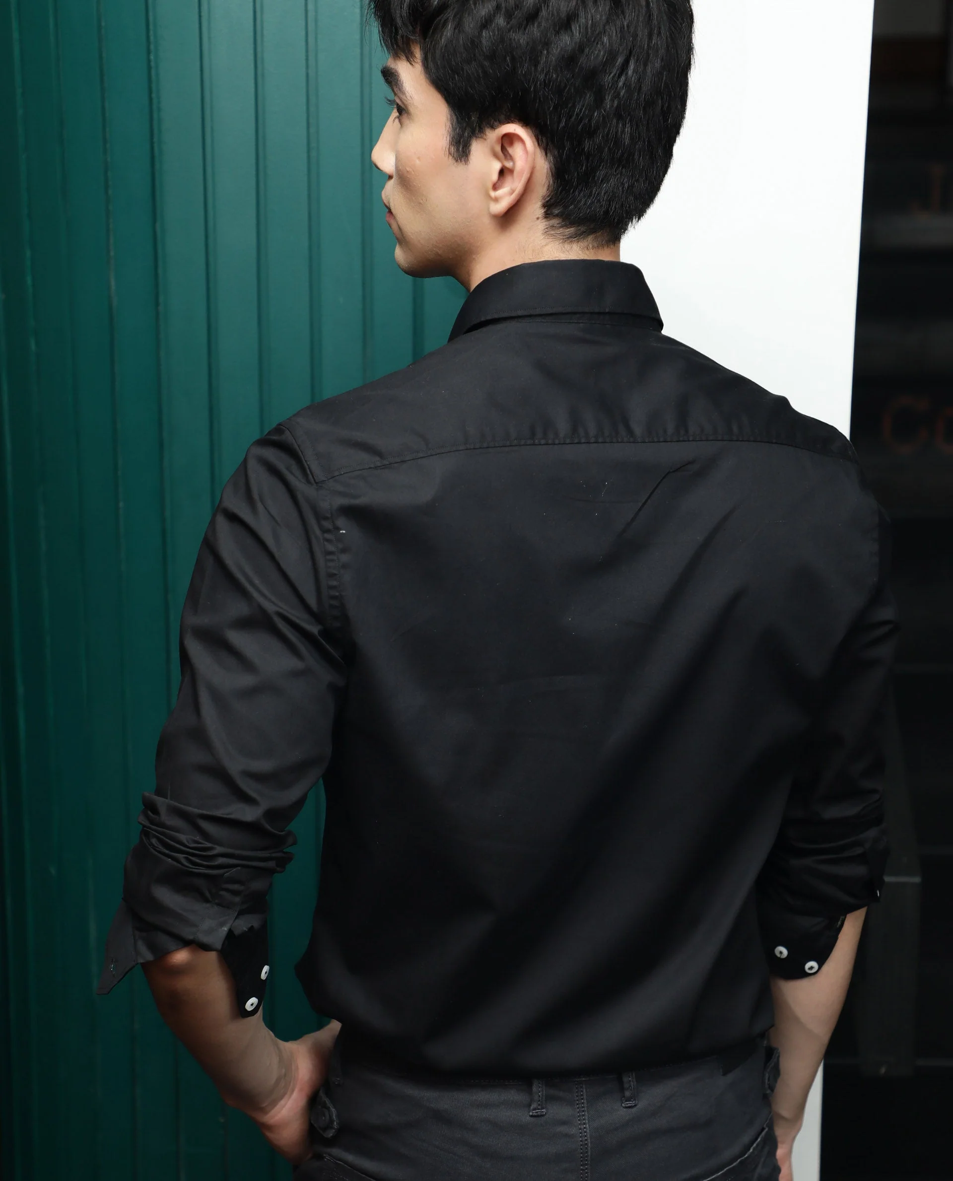 Rare Rabbit Men's Neutrons Black Cotton Plain Regular Fit Full Sleeve Collared Shirt - Image 2