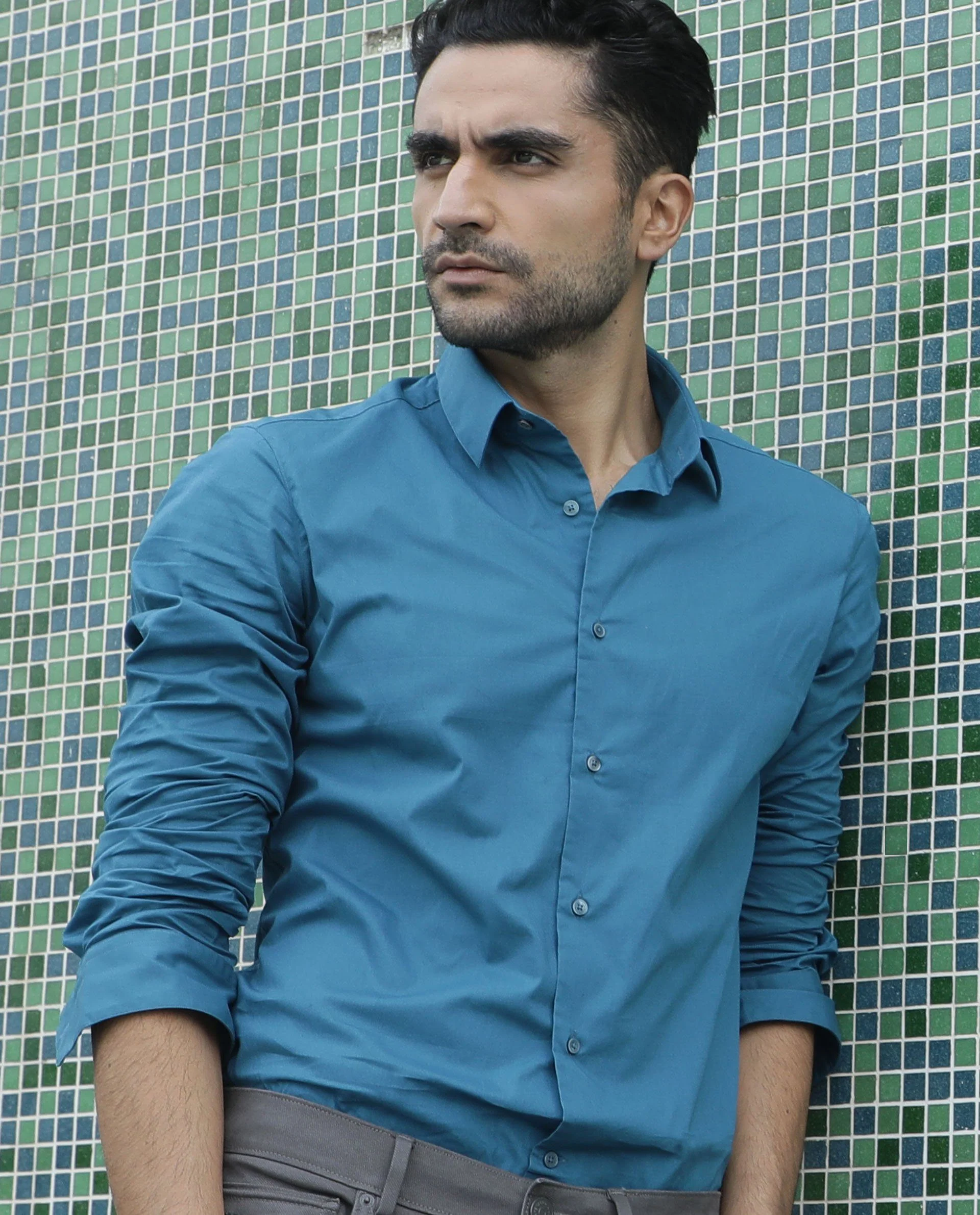 Rare Rabbit Men's Neutrons Petrol Cotton Plain Regular Fit Full Sleeve Collared Shirt - Image 4