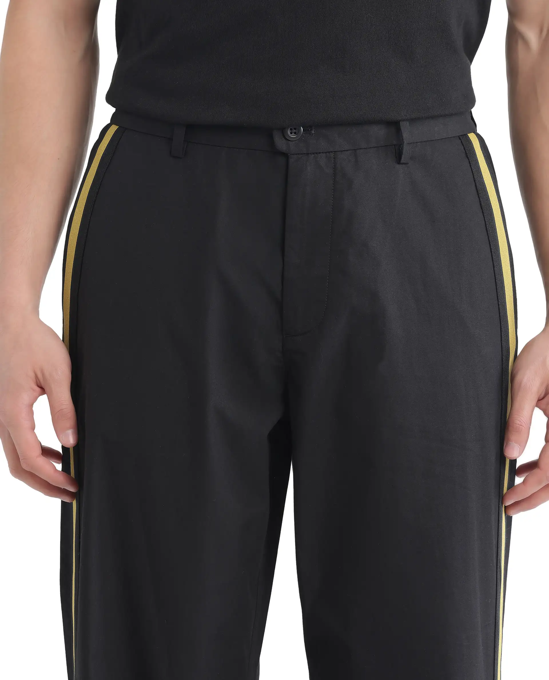 Rare Rabbit Men's Newnon Black Cotton Plain Baggy Fit Track Pant - Image 8
