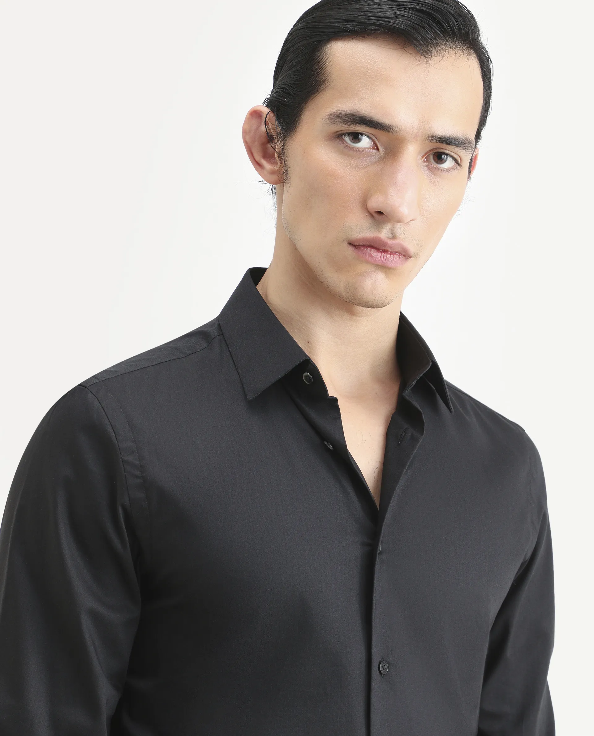 Rare Rabbit Men's Newton 25 Black Cotton Blend Plain Regular Fit Full Sleeve Collared Shirt - Image 4