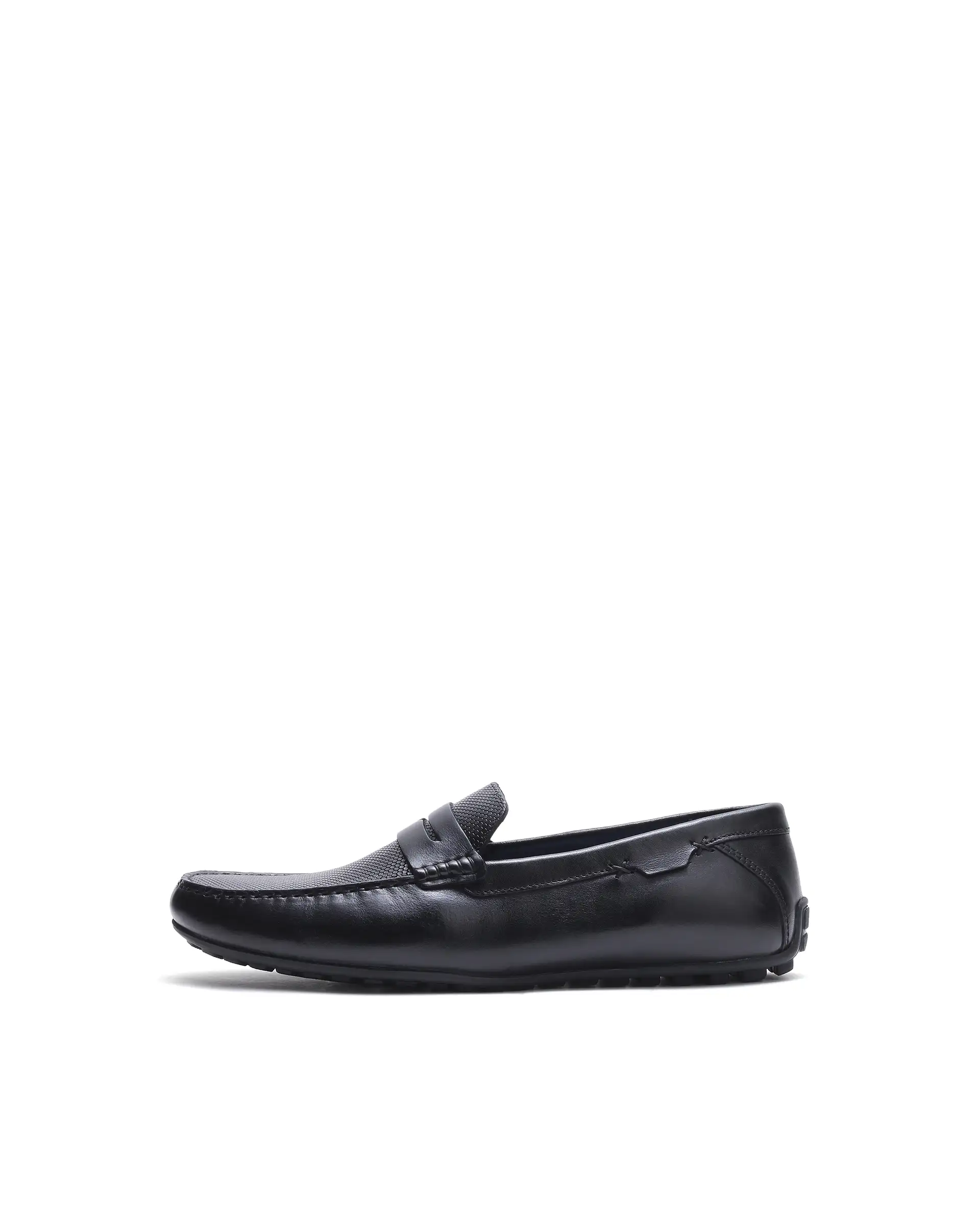 Rare Rabbit Men's Nexar Black Micro-textured Leather Drivers - Image 7