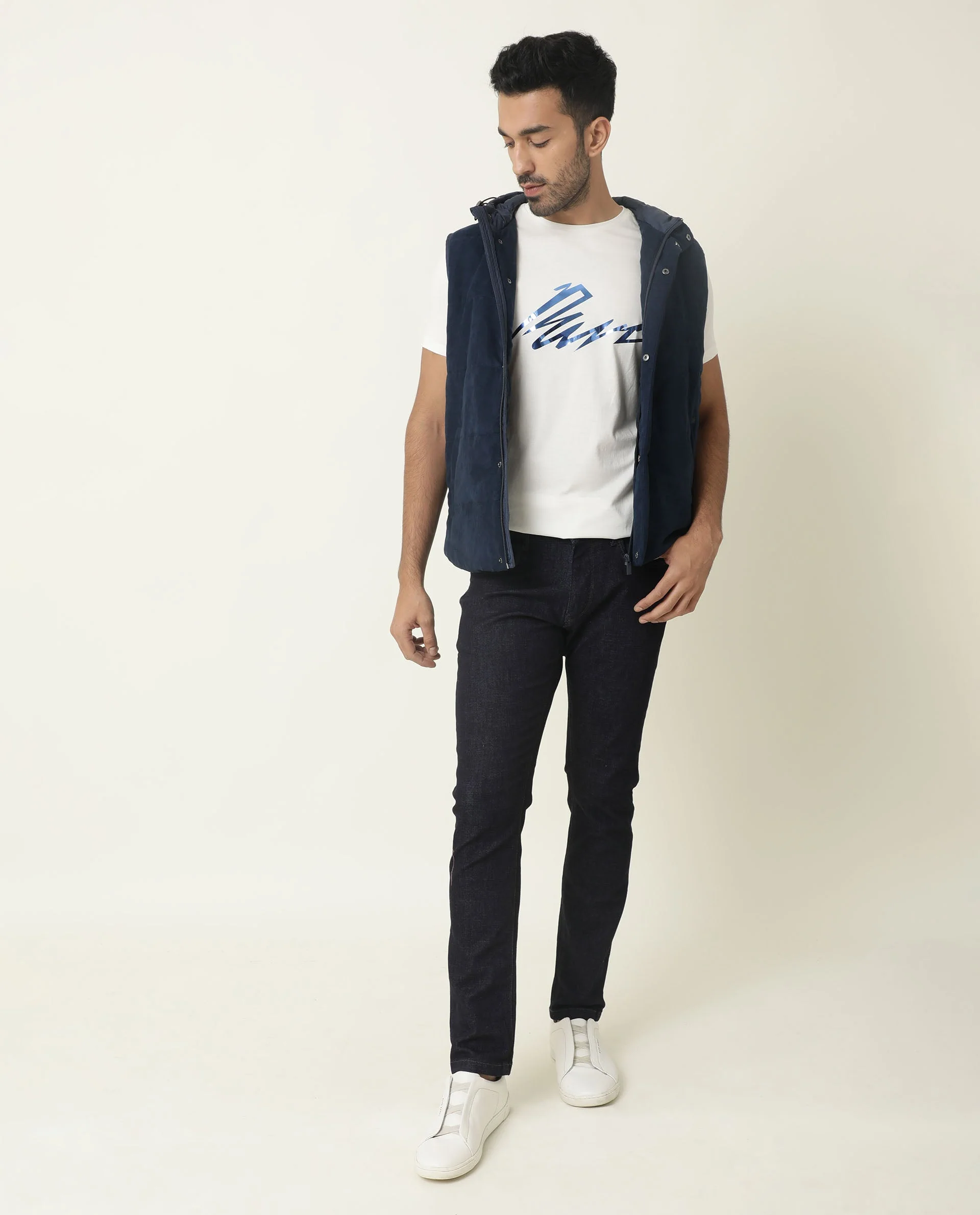 Rare Rabbit Men's Nik White Cotton Graphic Print Slim Fit Half Sleeve Crew Neck T-Shirt - Image 15